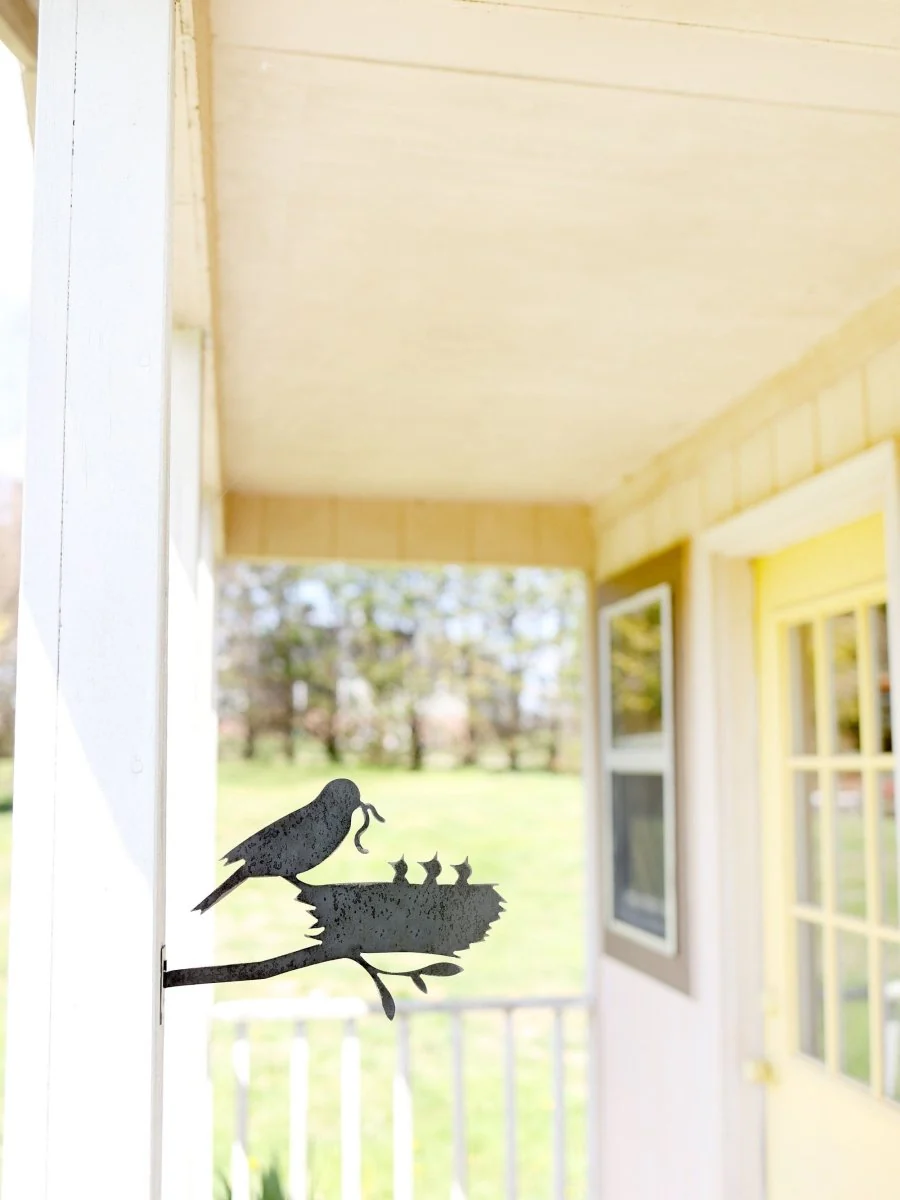 Metal Bird Statue - Mama and Baby Birds Statue - Image 2