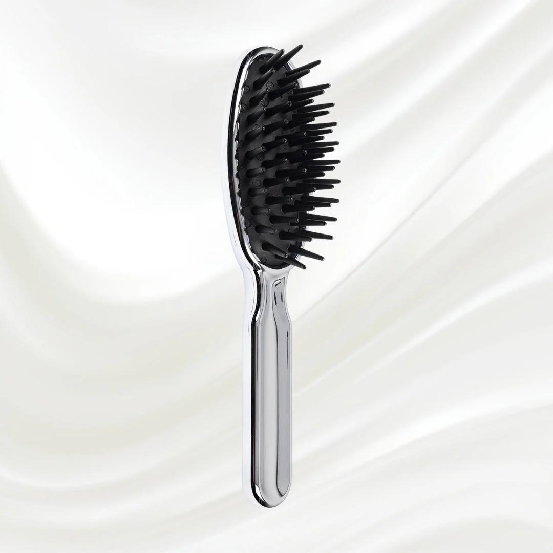 Metallic Pneumatic Detangling Hairbrush - Image 7