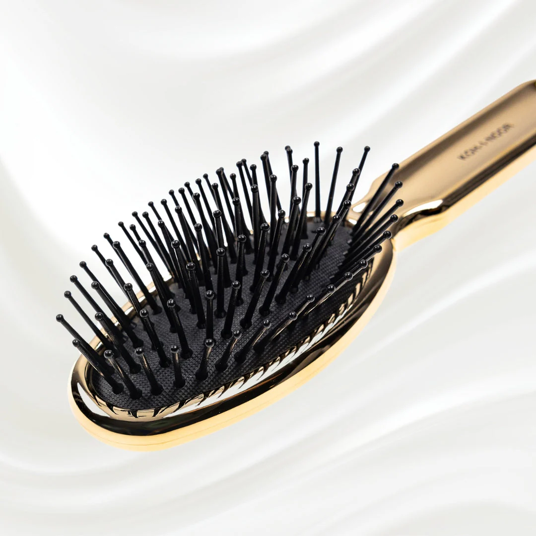 Metallic Pneumatic Oval Synthetic Pin Hairbrush - Image 2