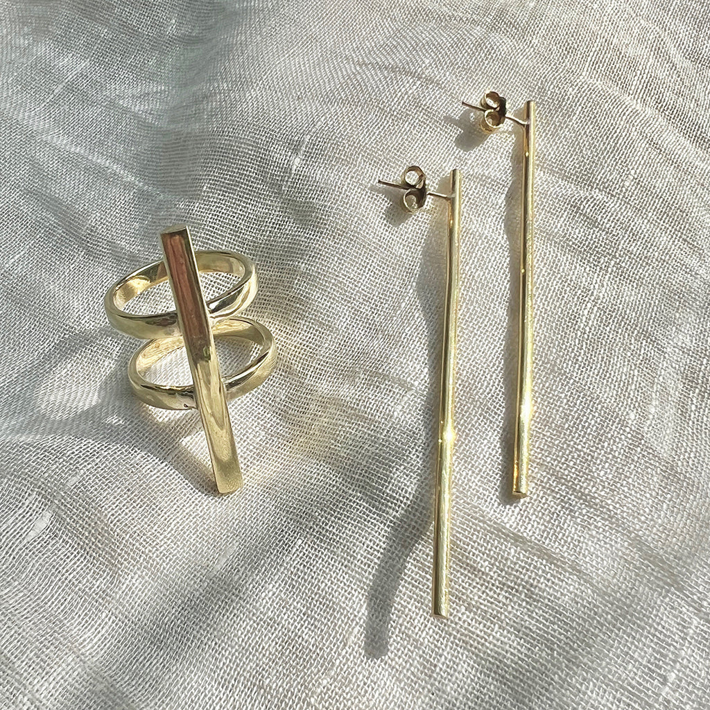 Minimal Bar Earrings - Image 3