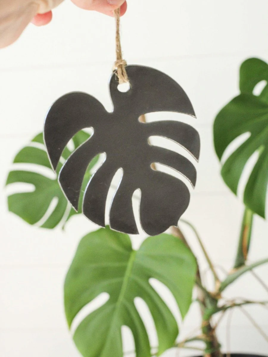 Monstera Leaf Christmas Tree Ornament - Image 4