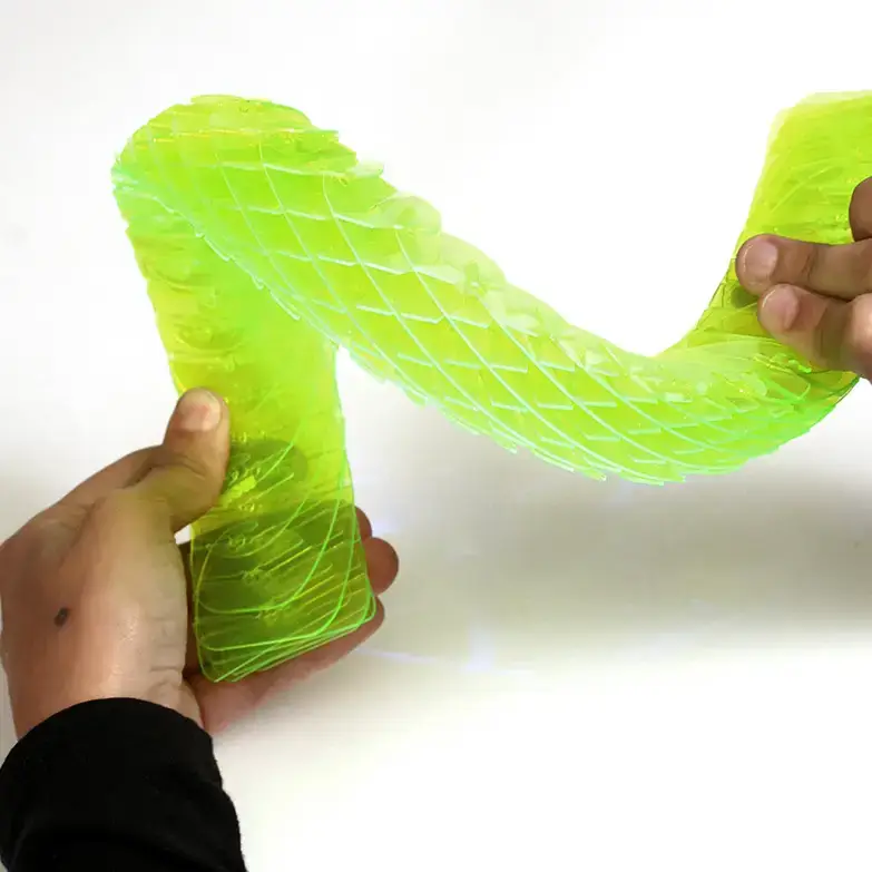 Morf Sensory Fidget Worm - Spring Green - Image 2
