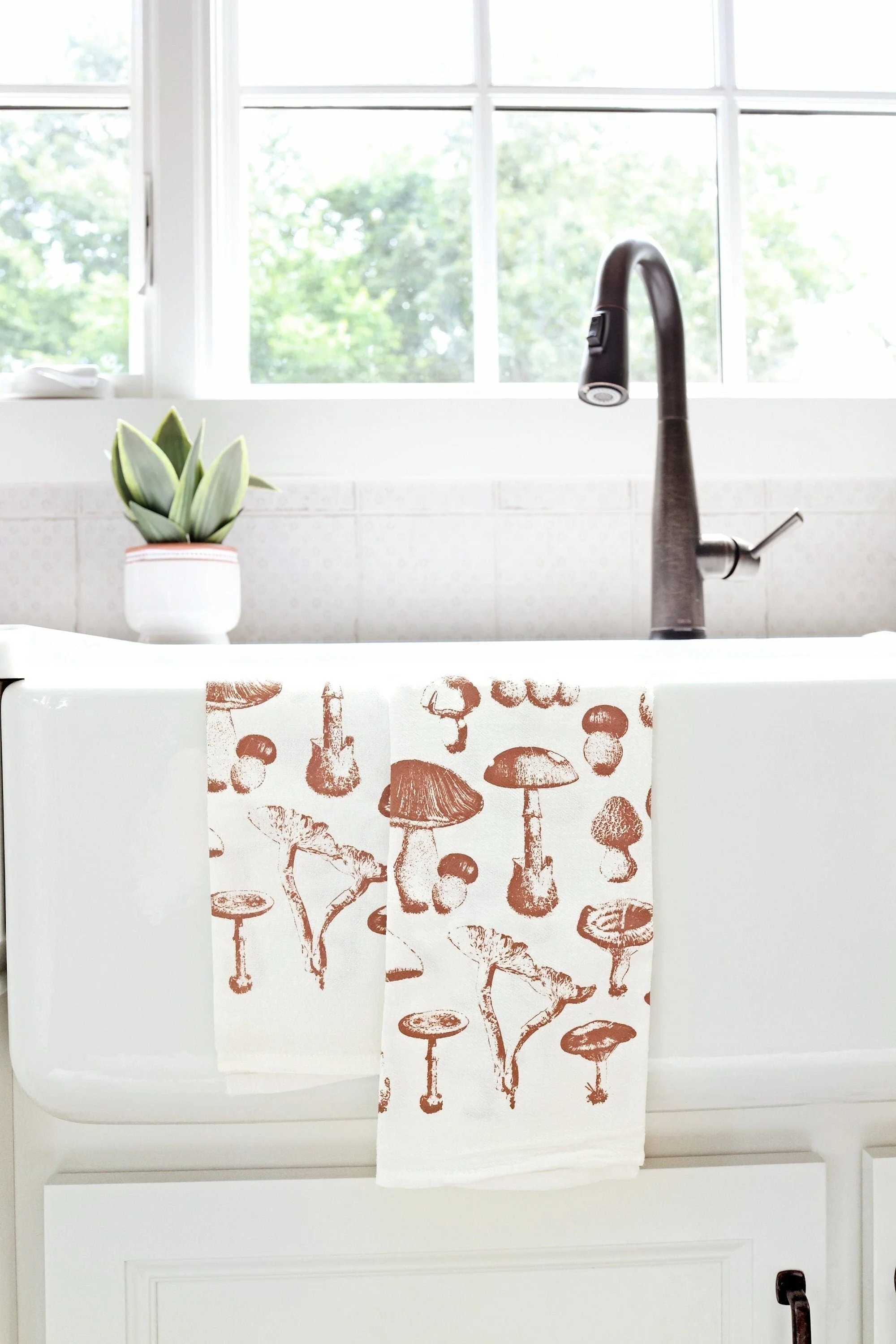 Mushroom Pattern Tea Towel - Image 2