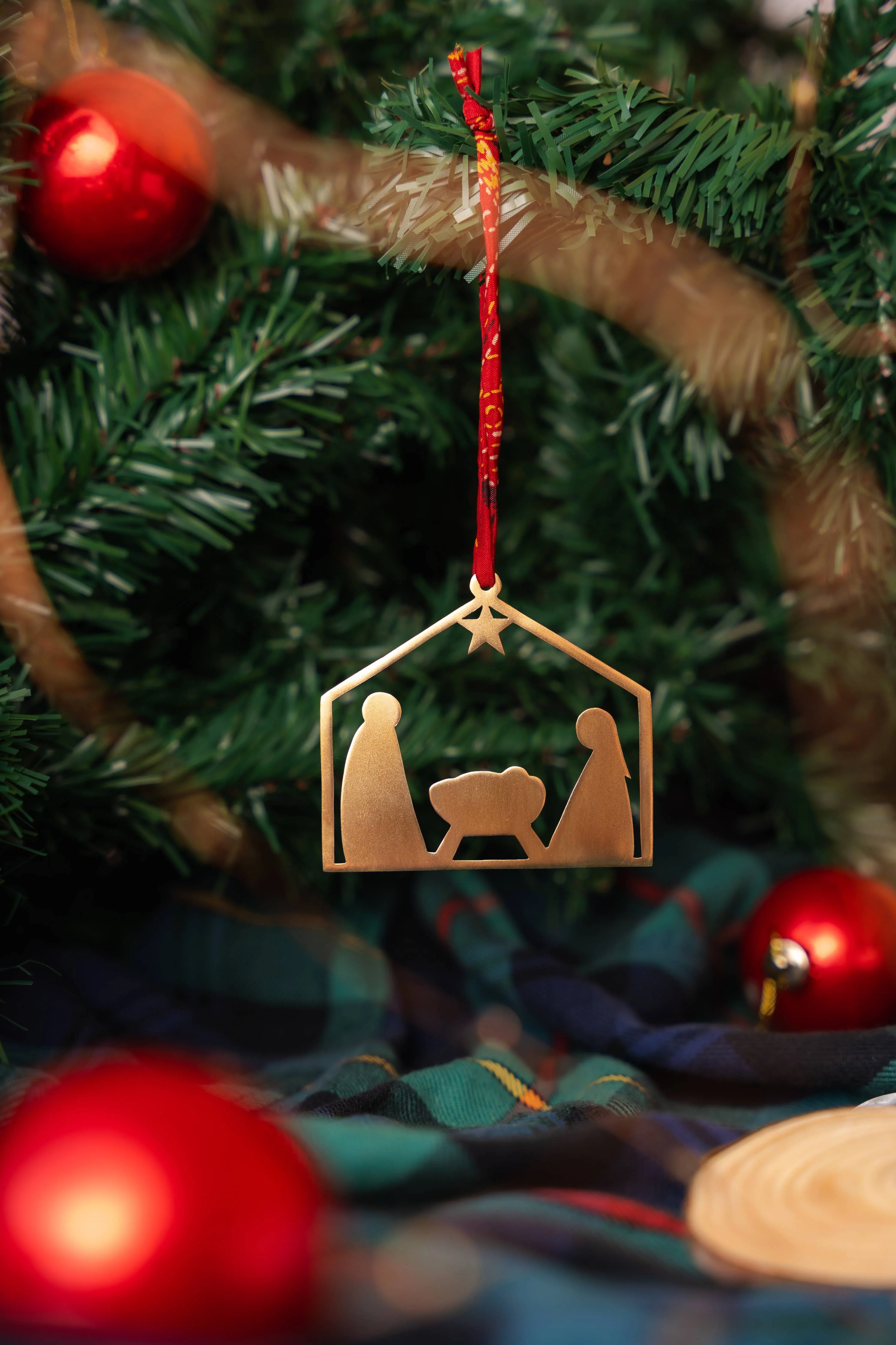 Nativity Ornament - Brass Ornament - Image 2