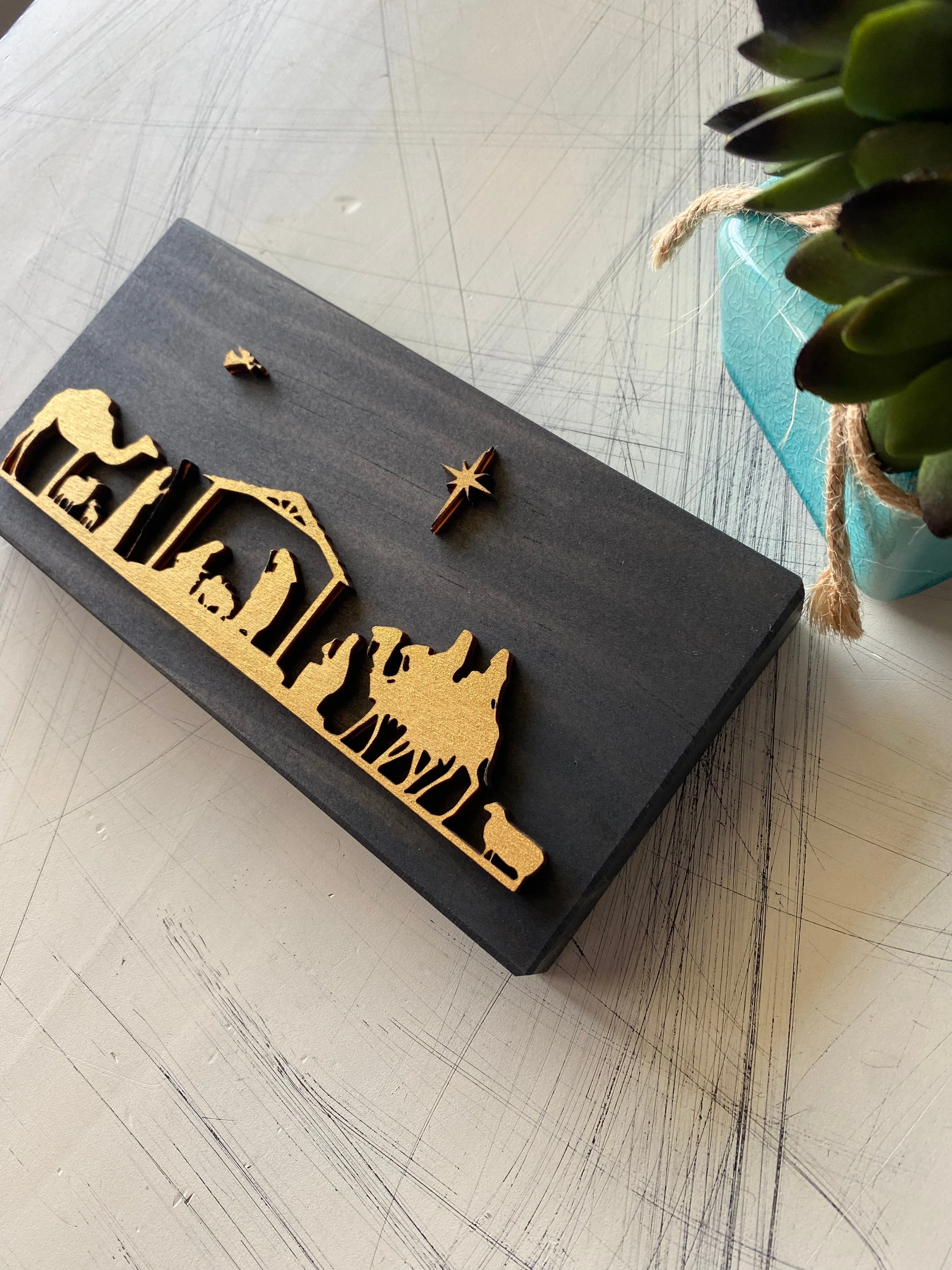 Nativity scene wood mini sign - Image 2