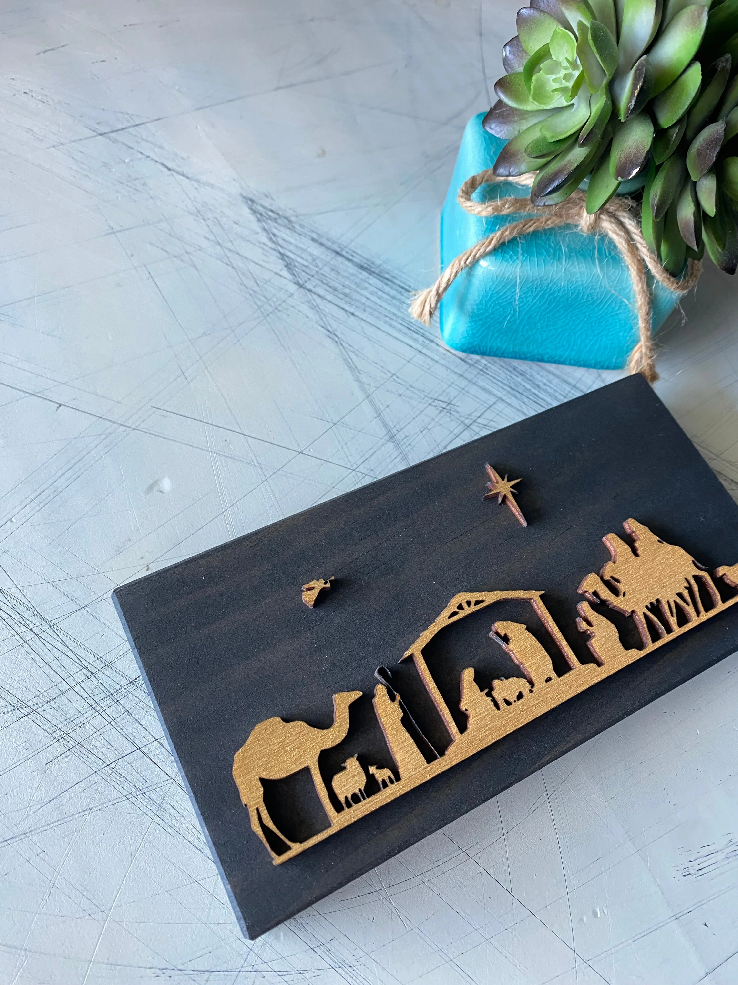 Nativity scene wood mini sign - Image 3
