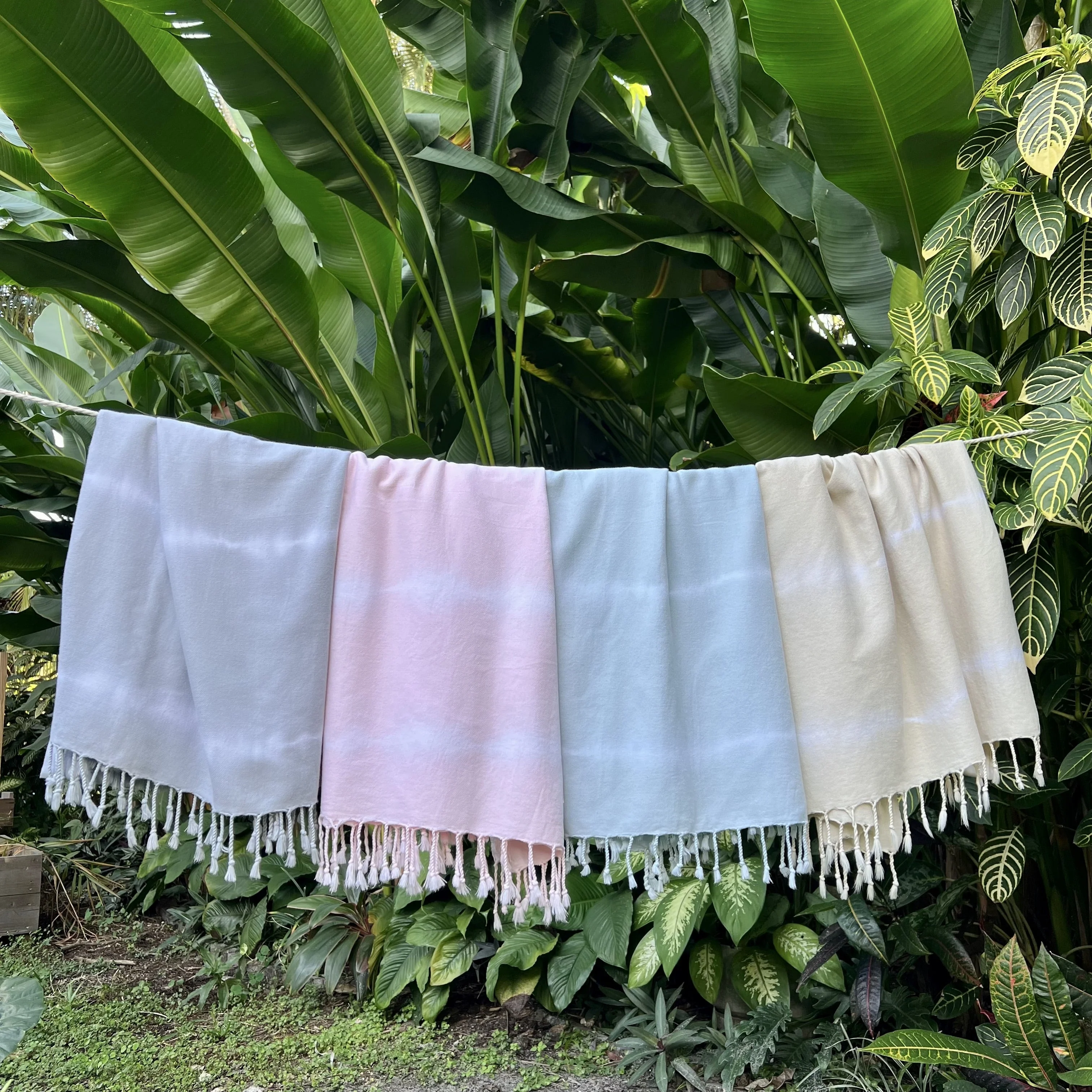 Ocean Tie Dye Turkish Beach Towel - Image 2