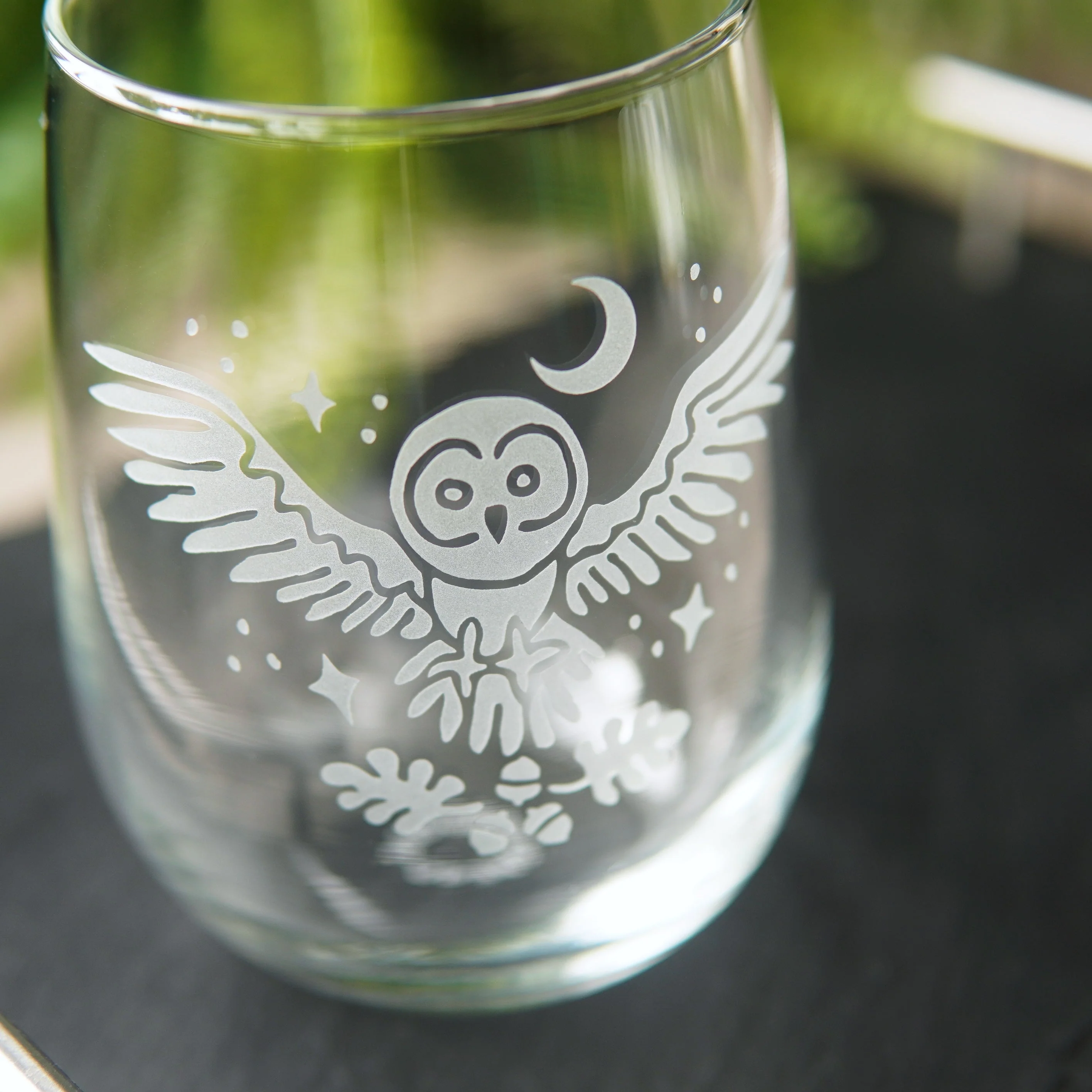 Owl + Oak Stemless Wine Glass - etched glassware - Image 3