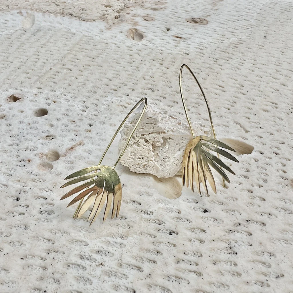 Palm Pull Threader Earrings - Image 2