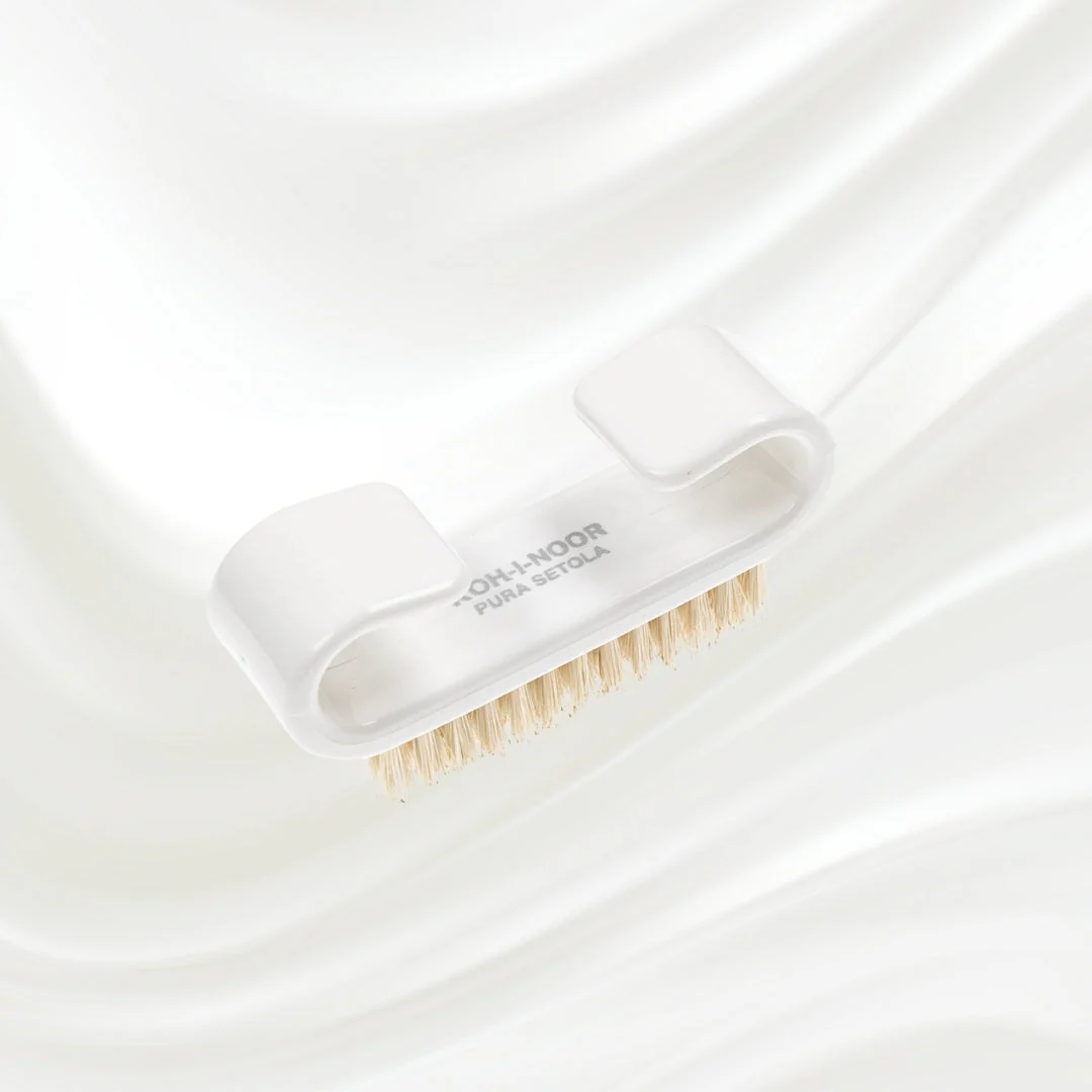 Professionale One-Sided Nail Brush - Natural Bristles for Deep Cleaning - Image 2