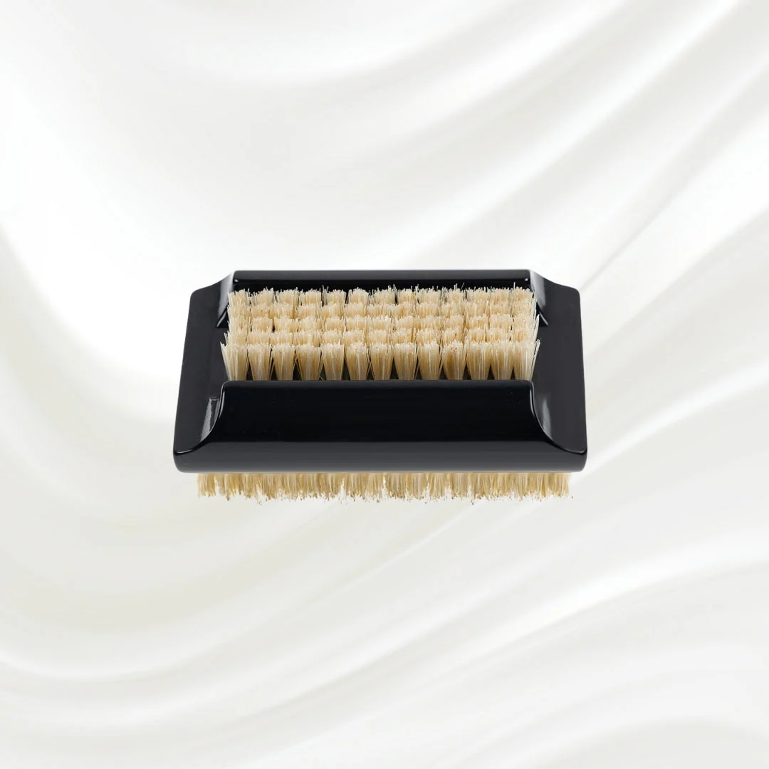 Professionale Two-Sided Nail Brush - Natural Bristles for Deep Cleaning & Cuticle Care - Image 3
