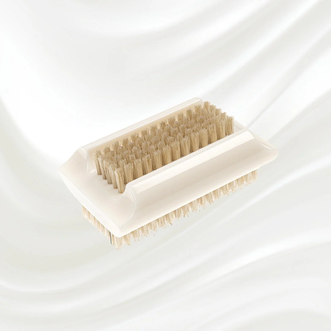 Professionale Two-Sided Nail Brush - Natural Bristles for Deep Cleaning & Cuticle Care - Image 4