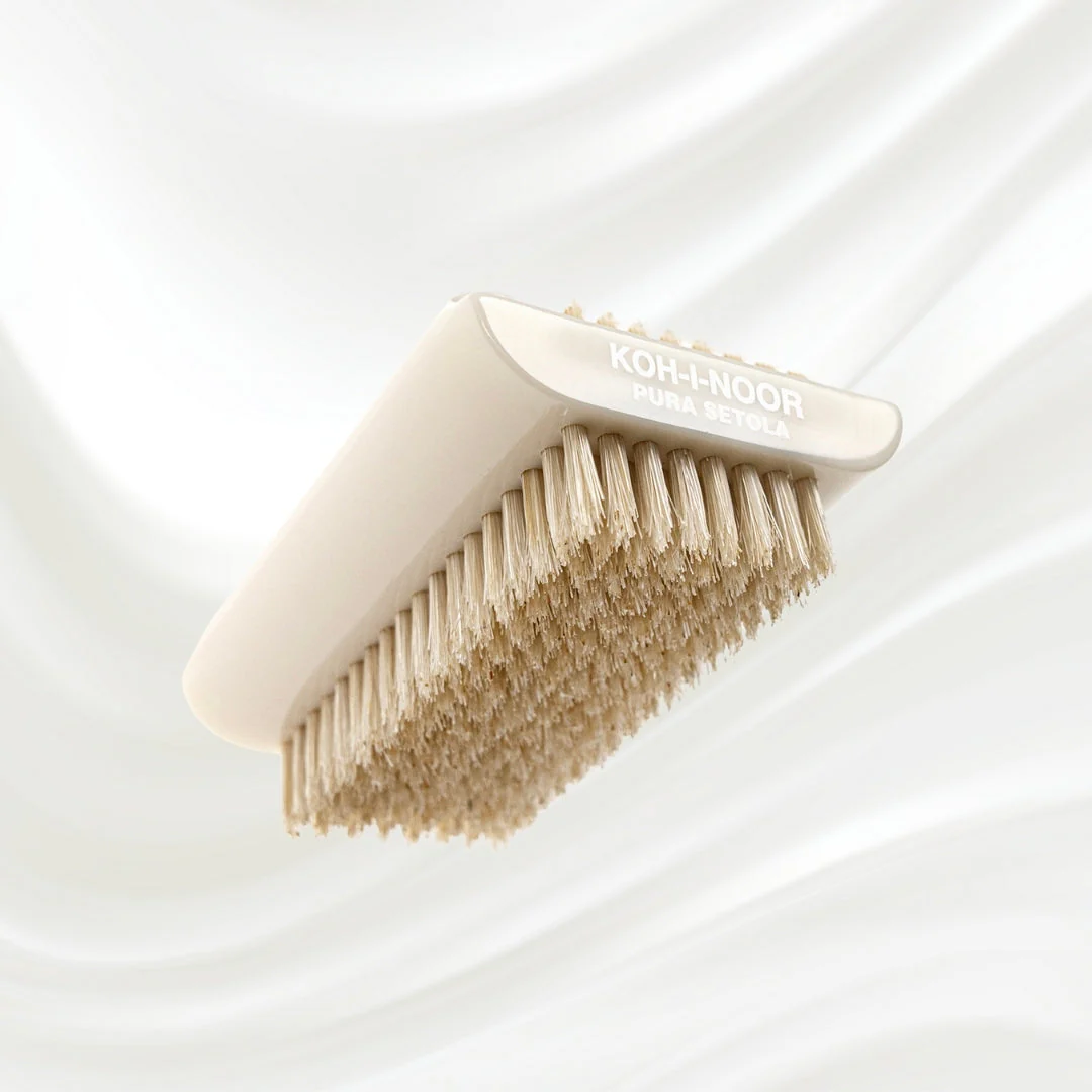 Professionale Two-Sided Nail Brush - Natural Bristles for Deep Cleaning & Cuticle Care - Image 7