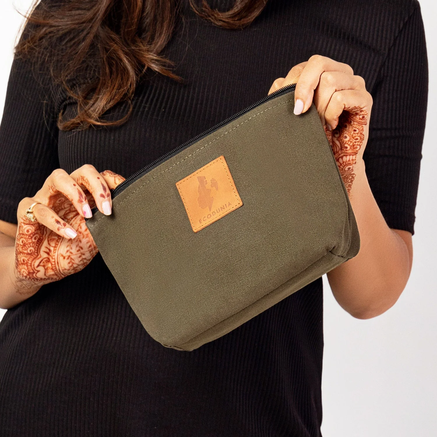 Ren Canvas Makeup Bag – Fair Trade Cosmetic & Toiletry Pouch - Image 9