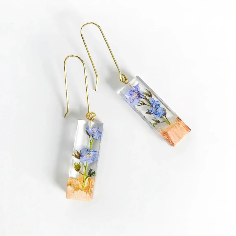 Resin Bar Earrings with Palo Santo and Forget-me-not Flowers - Image 3
