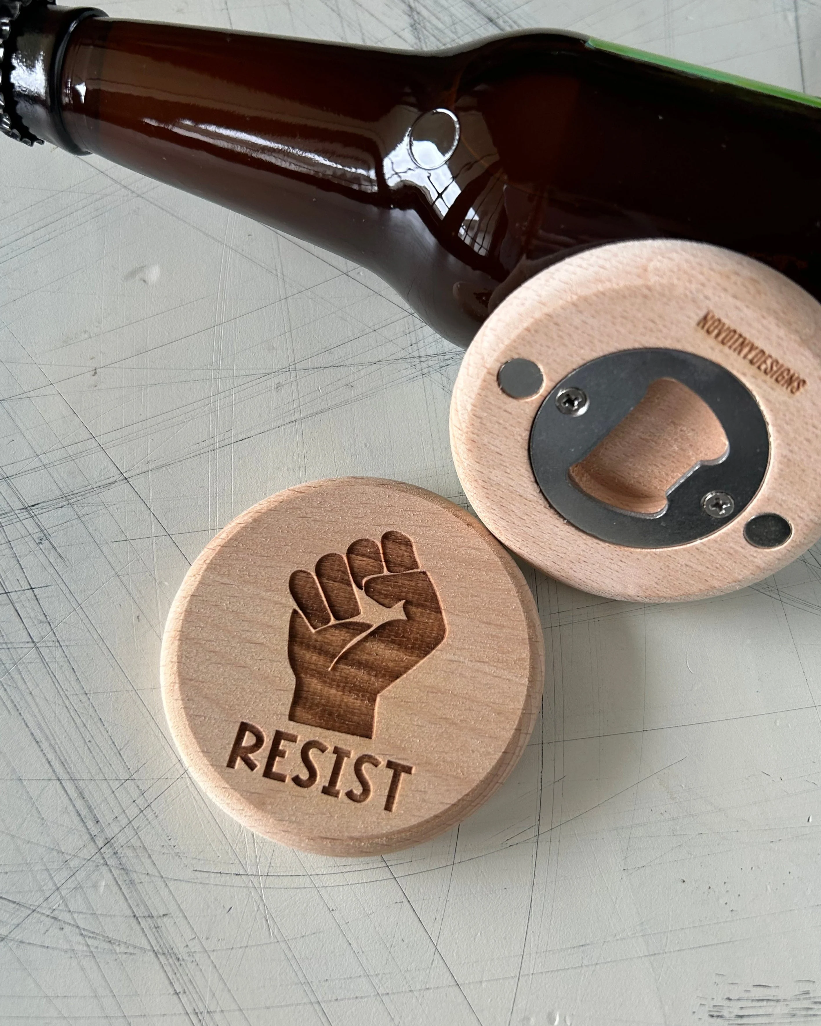 Resist - magnetic wood bottle opener - Image 3