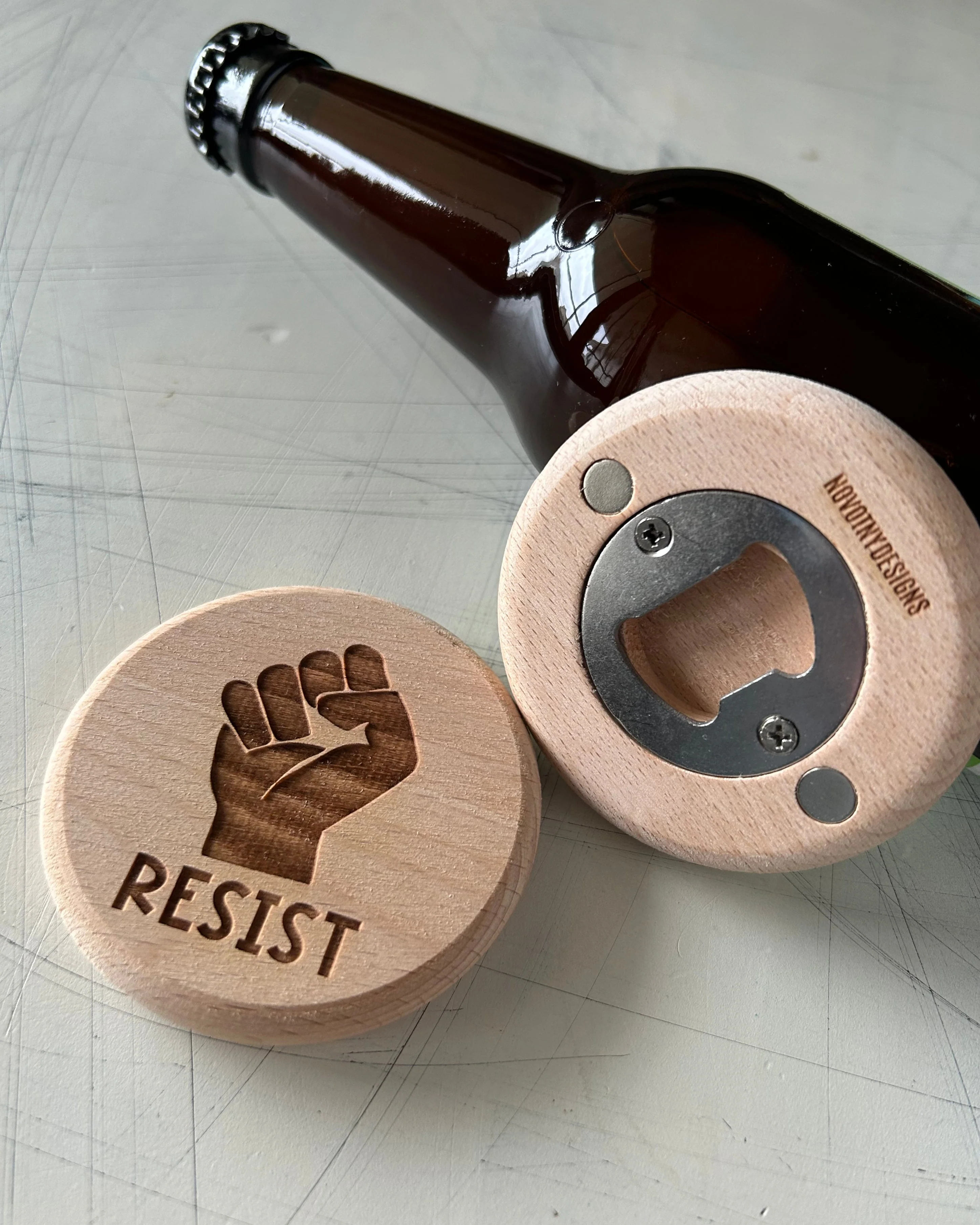 Resist - magnetic wood bottle opener - Image 4