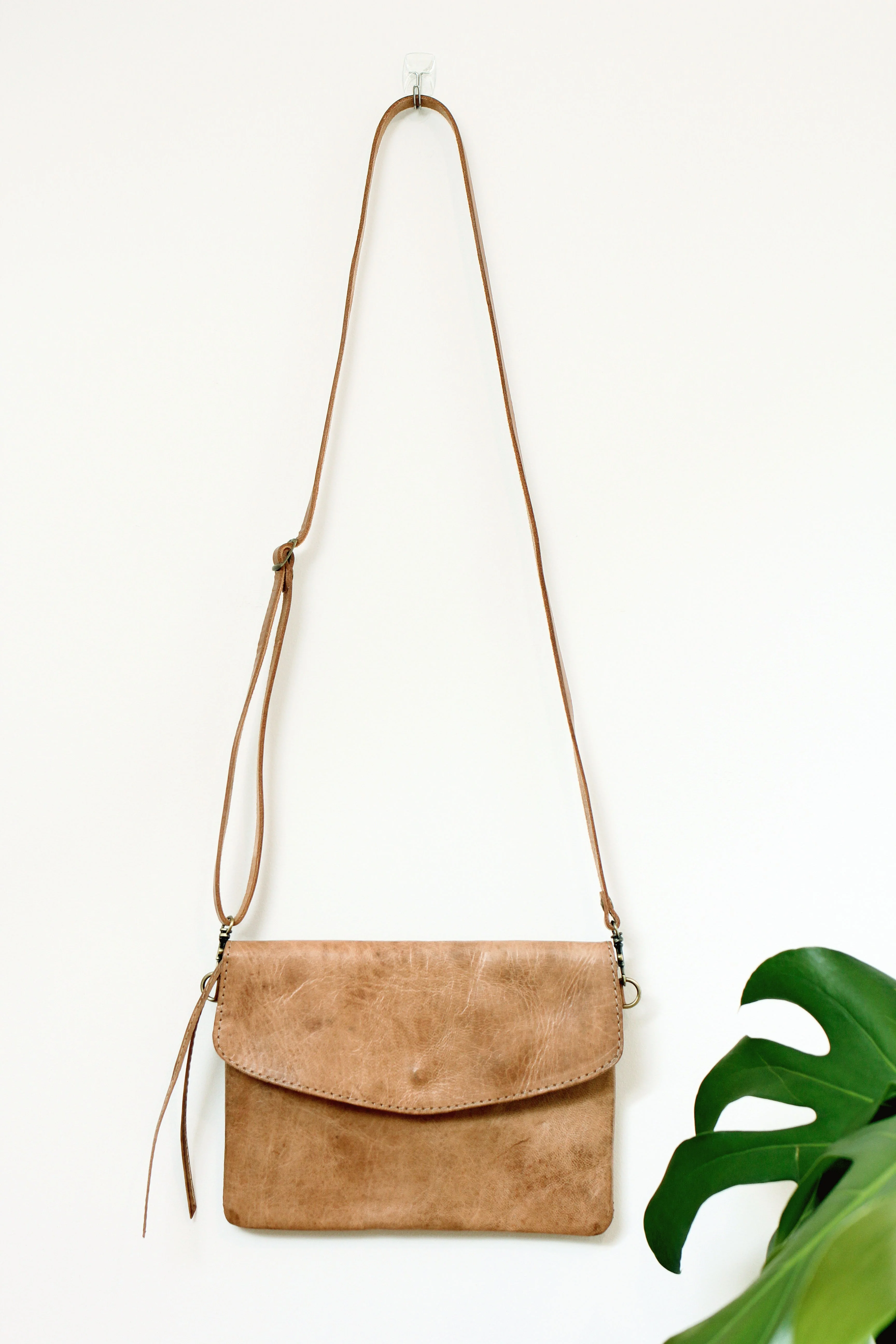 Rosa Crossbody Clutch - Image 7