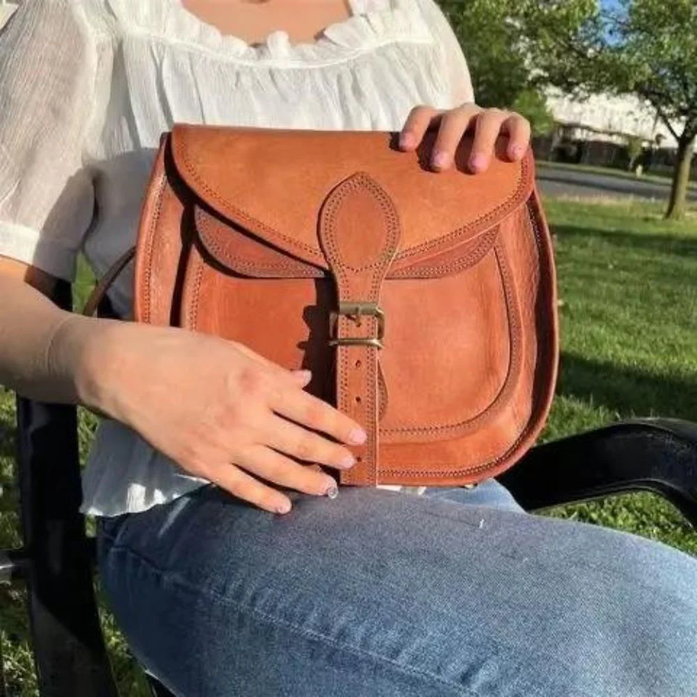 Rustic Leather Satchel Bag - Image 3