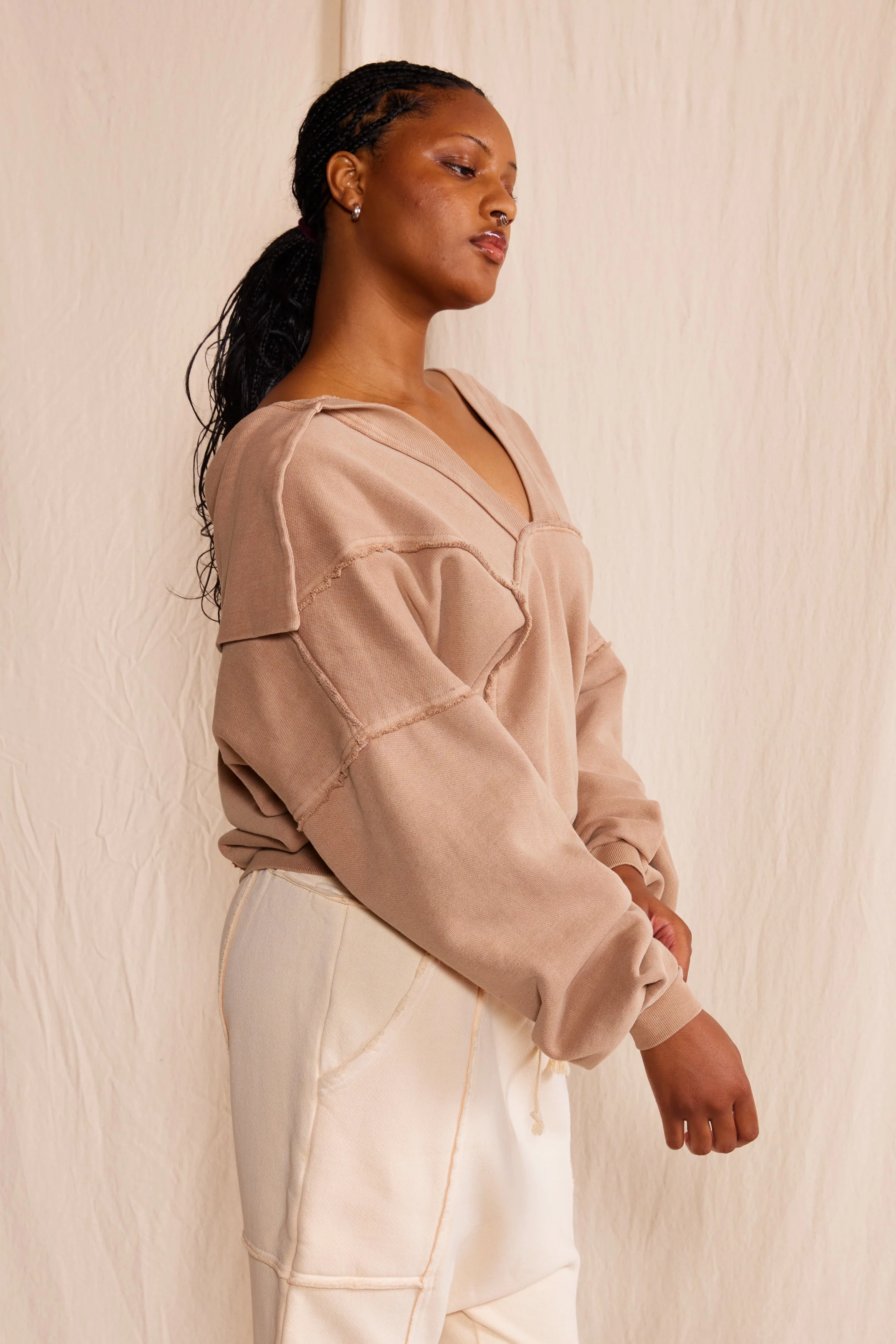 Ryanne Sweatshirt - Image 9