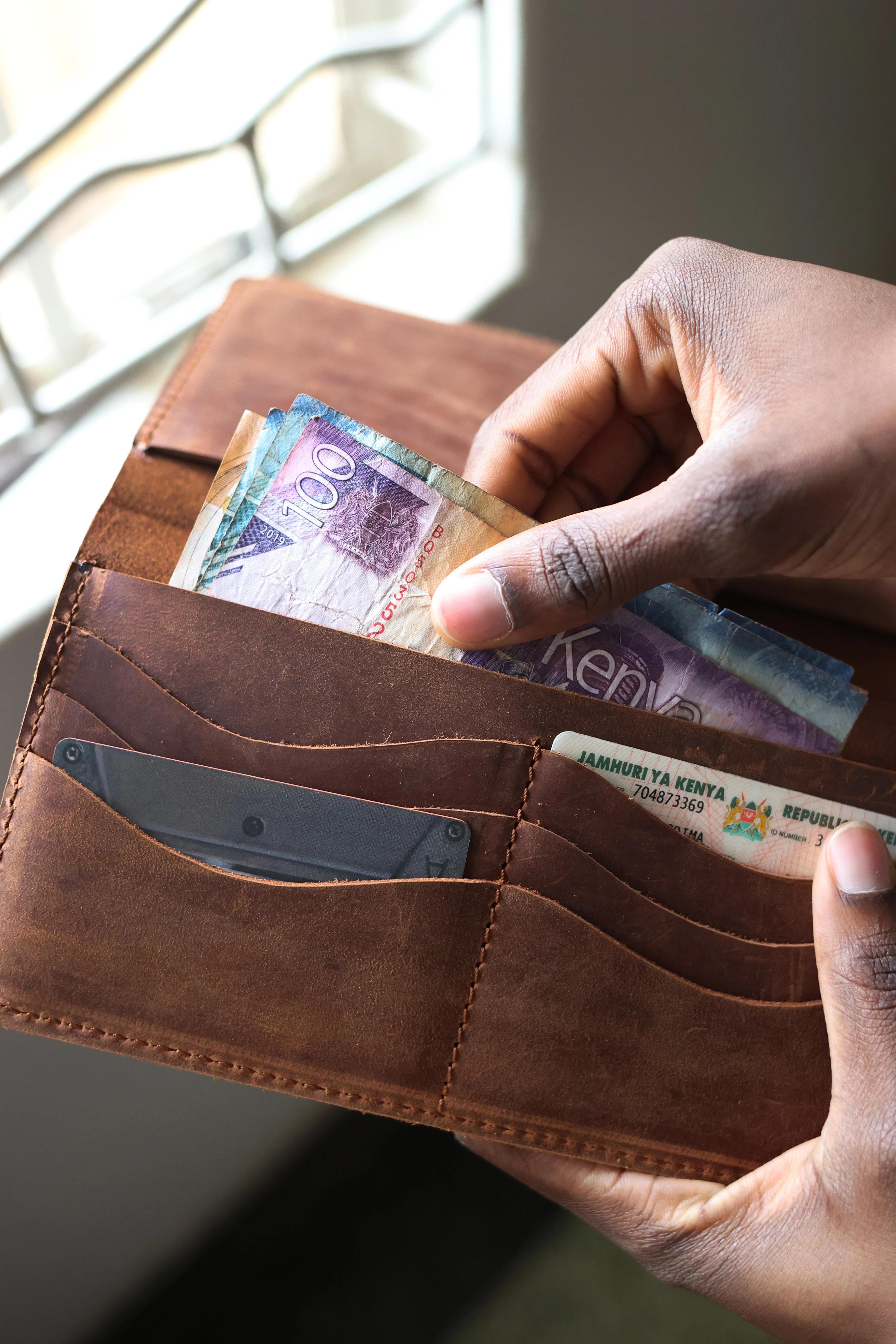 Safari Wallet - Image 11