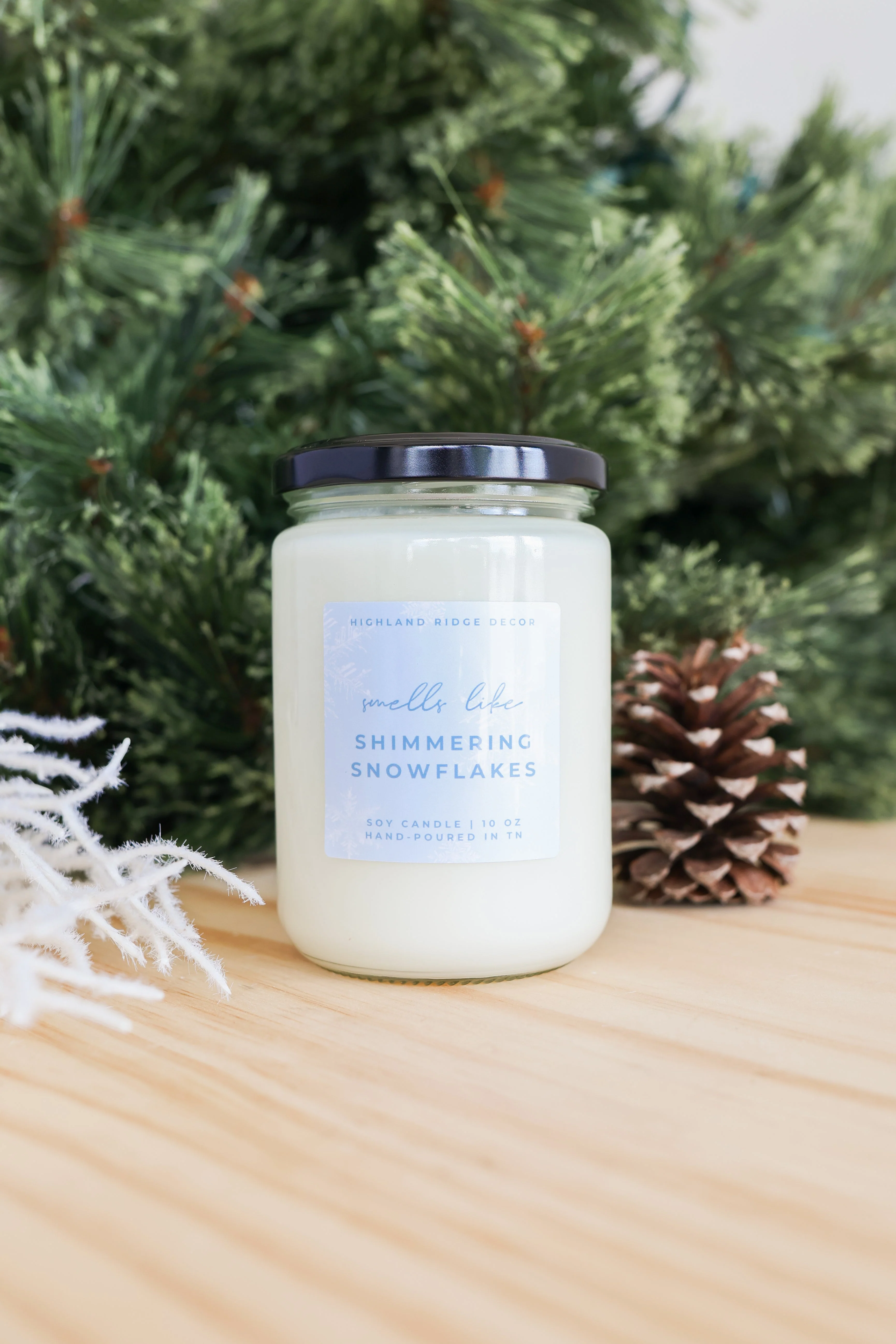 Shimmering Snowflakes Candle - Image 4