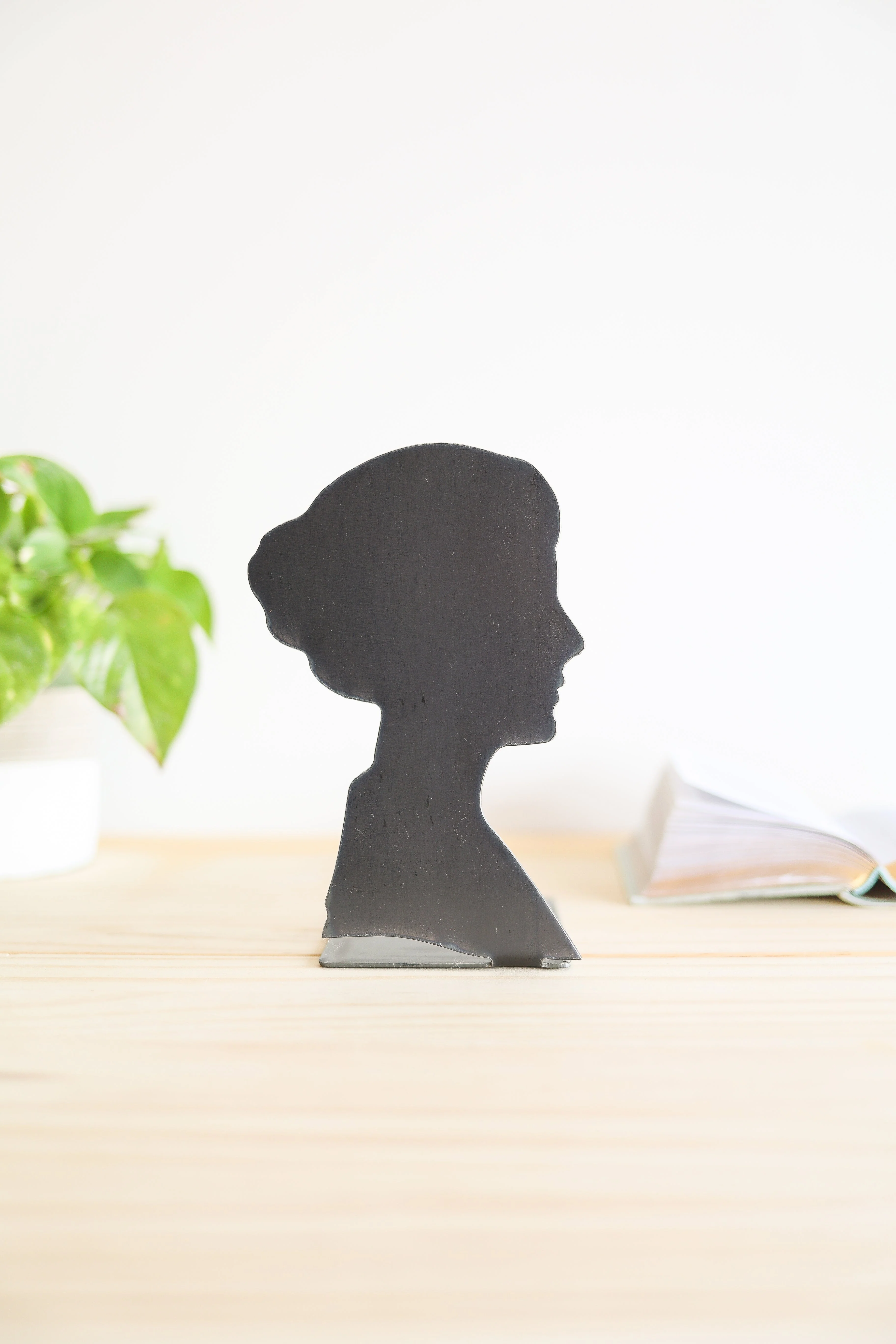 Silhouette Bookend - Image 3