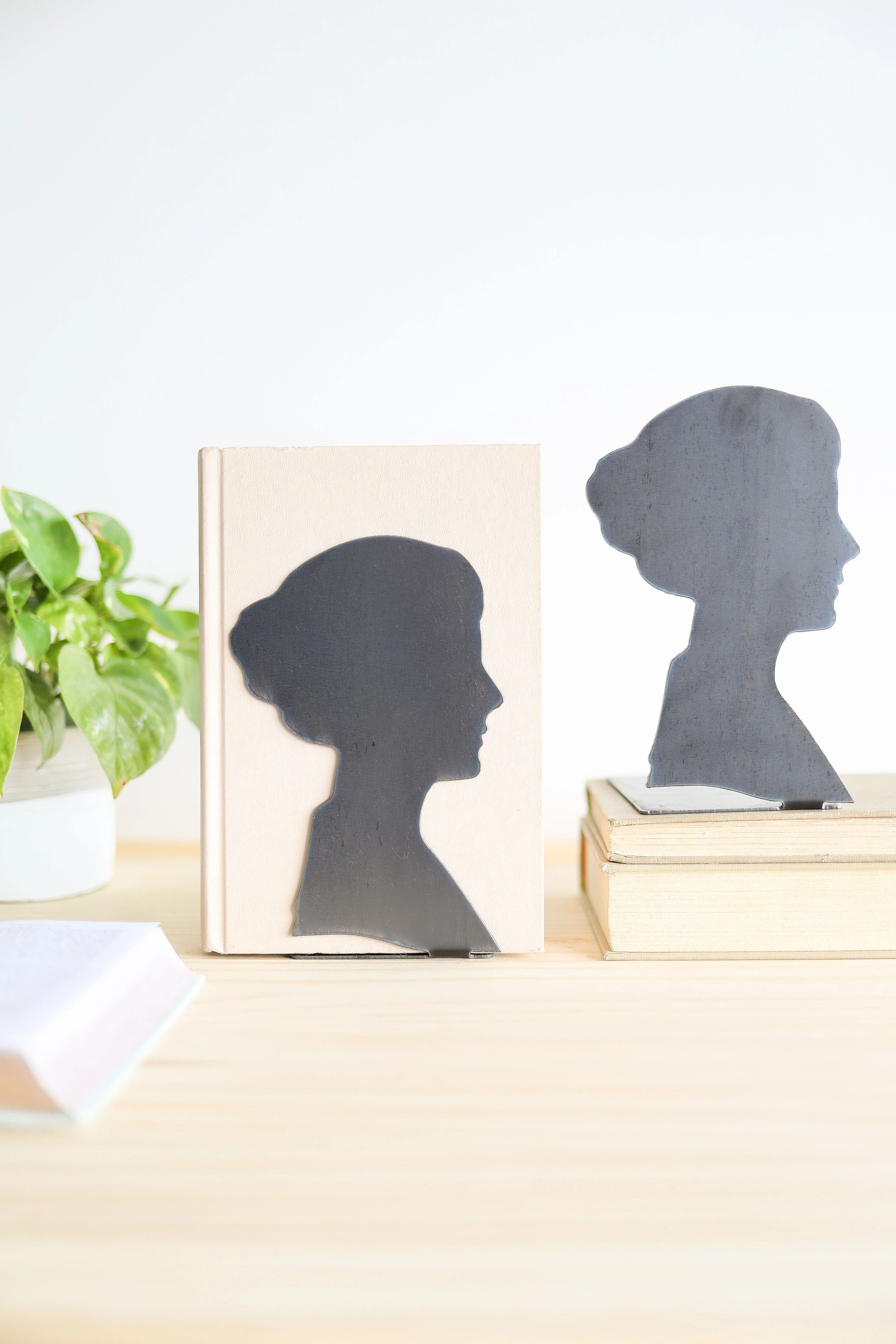 Silhouette Bookend - Image 5