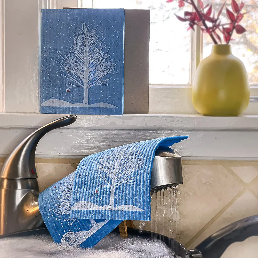 Snowy Red Cardinal â Greeting Turns Into a Swedish Sponge Cloth | Soak iT Up ClardÂź - Image 2