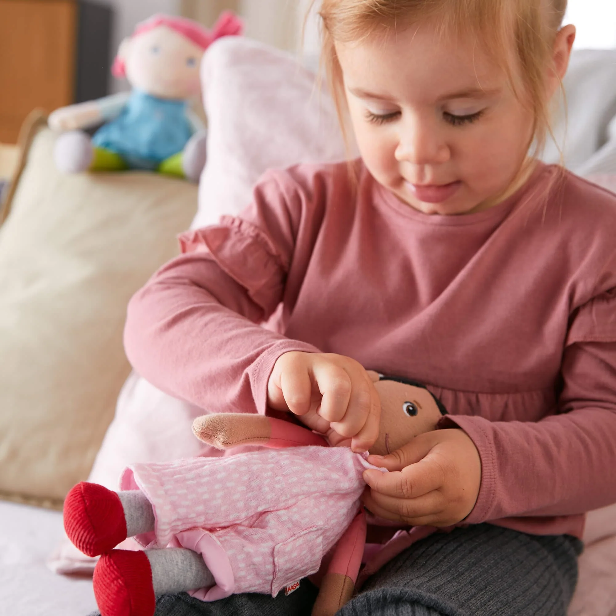 Snug Up Doll Rumbi - Image 4