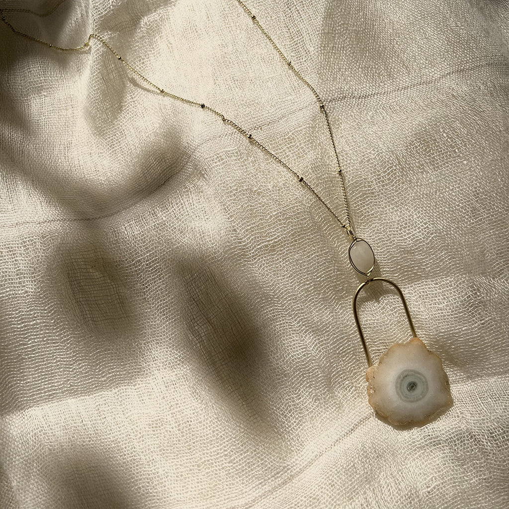 Solar Quartz Eye Necklace - Image 3