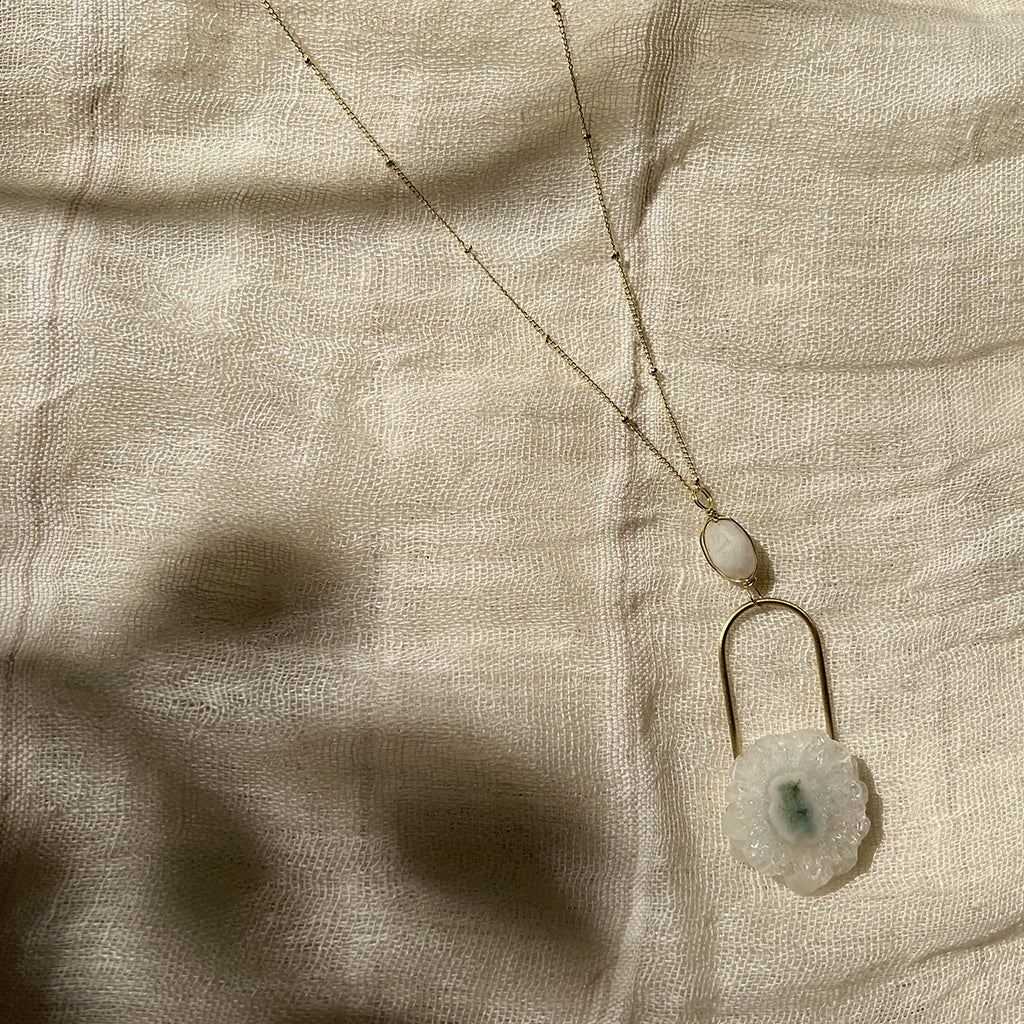 Solar Quartz Eye Necklace - Image 4
