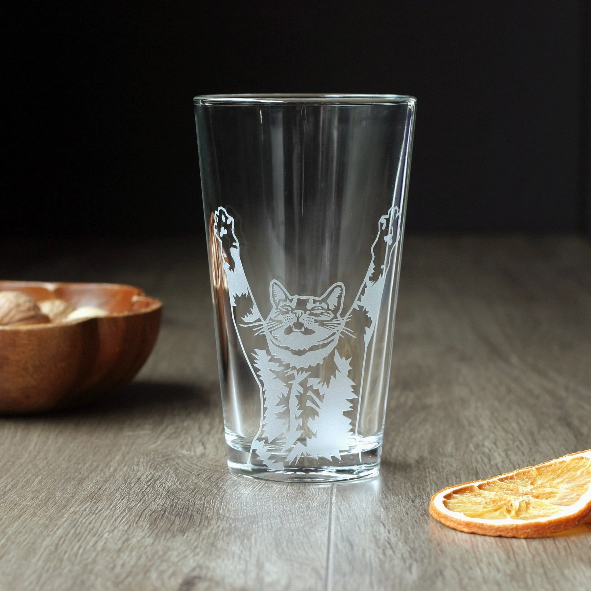 Stretch Cat Beer Pint Glass - etched glassware - Image 3
