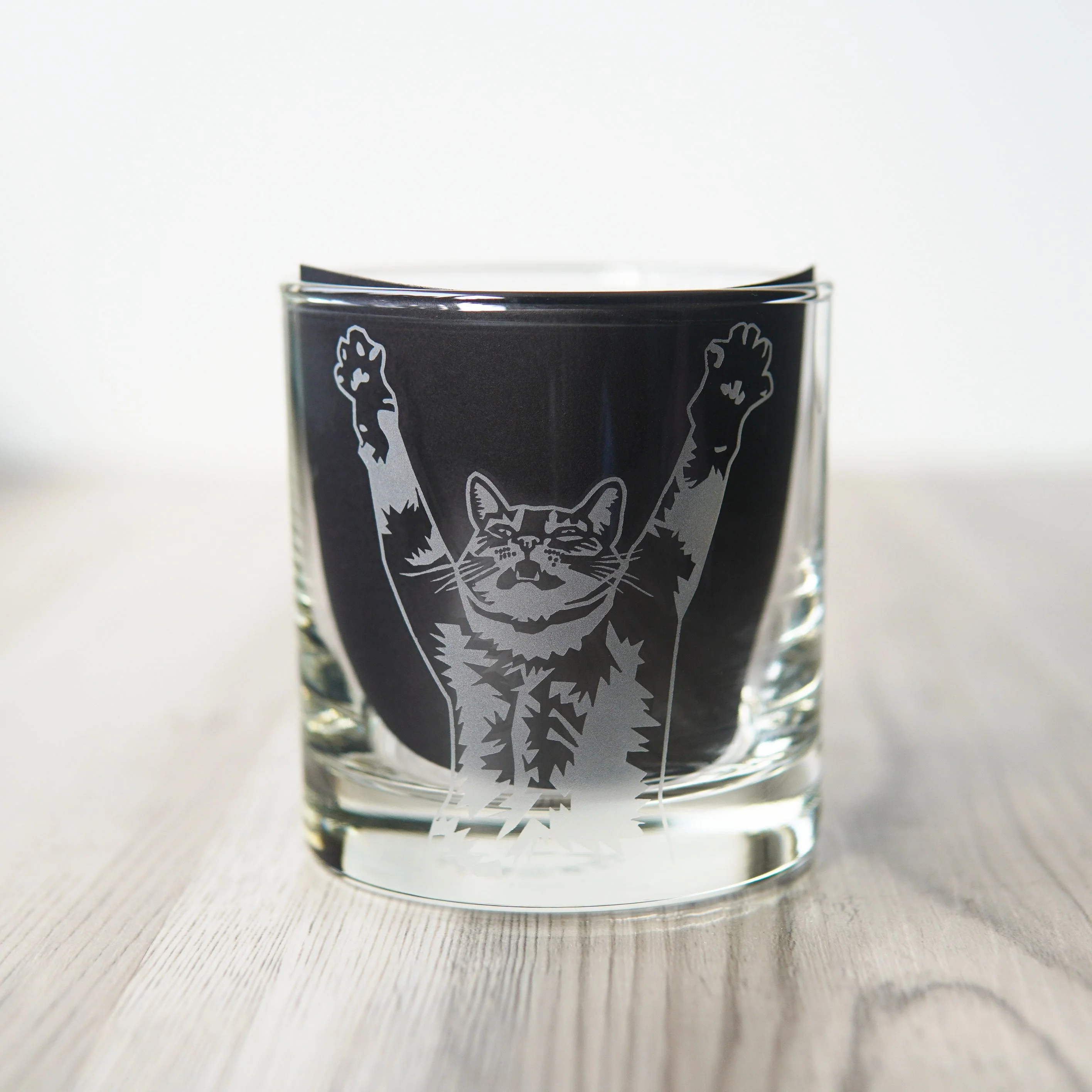 Stretch Cat Lowball Glass - etched cocktail barware - Image 2