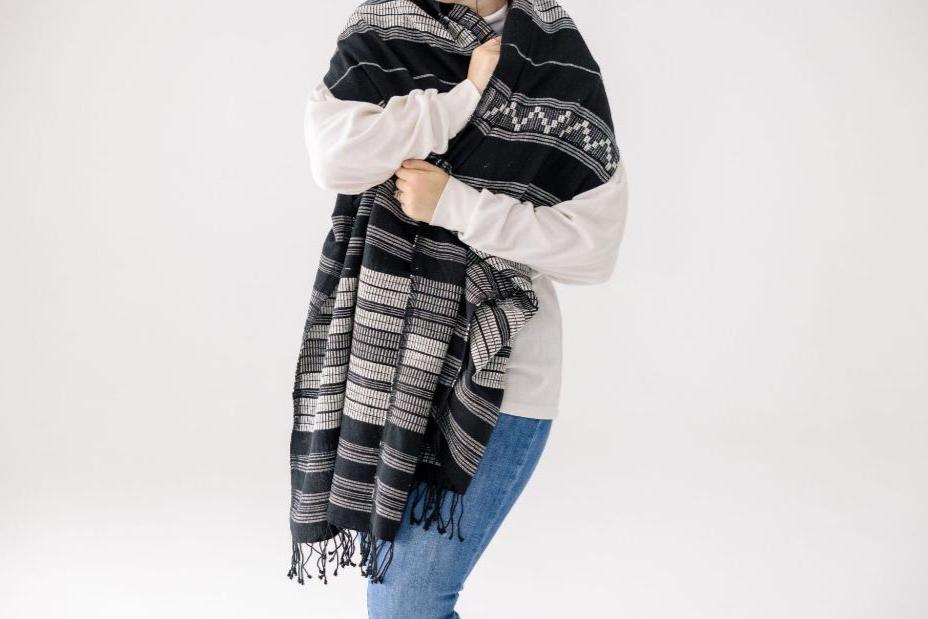 Tabor Handwoven Ethiopian Cotton Shawl - Image 6