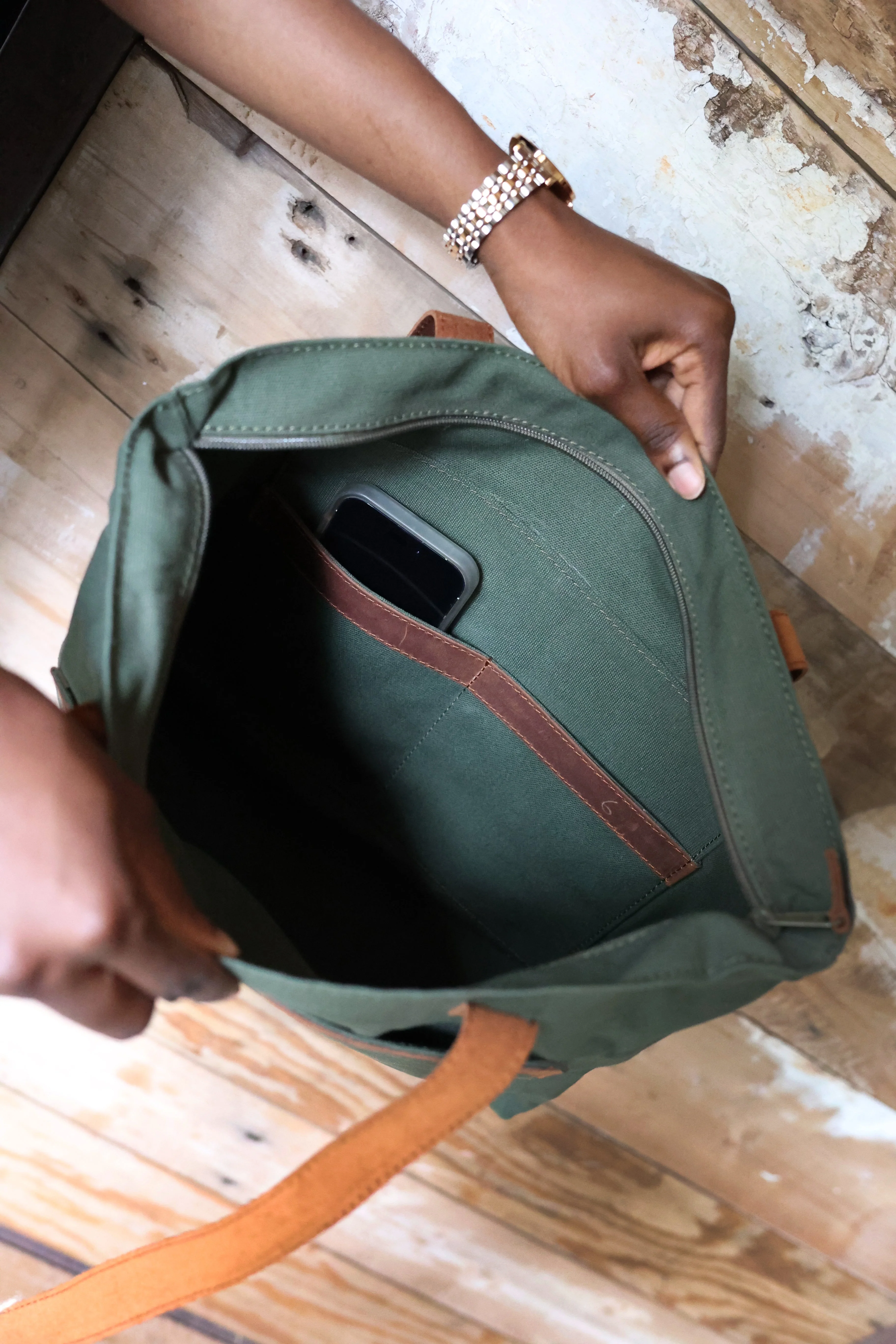 The Canvas Tote - Image 7