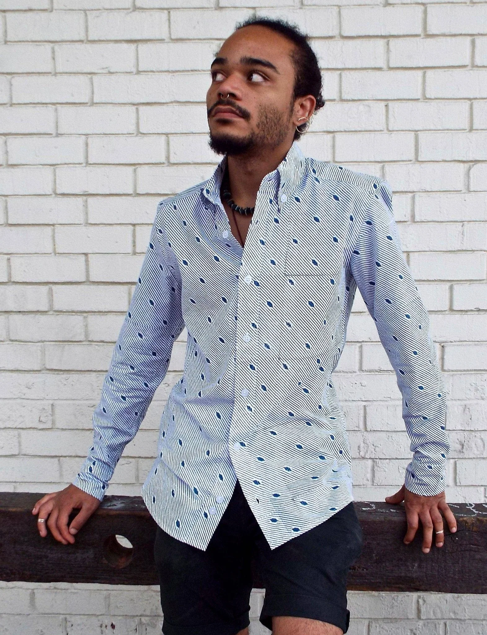 The Diagonal Organic Cotton Men's Button Down Shirt - Image 3
