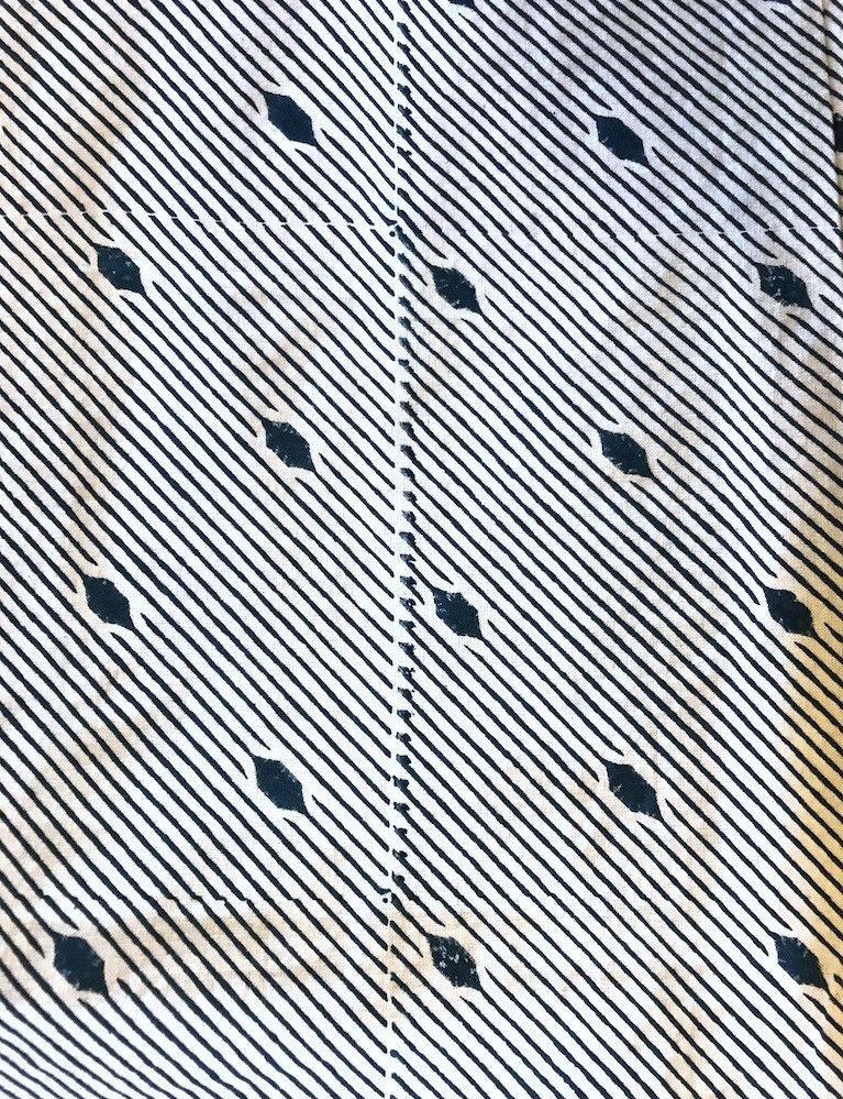 The Diagonal Organic Cotton Men's Button Down Shirt - Image 4