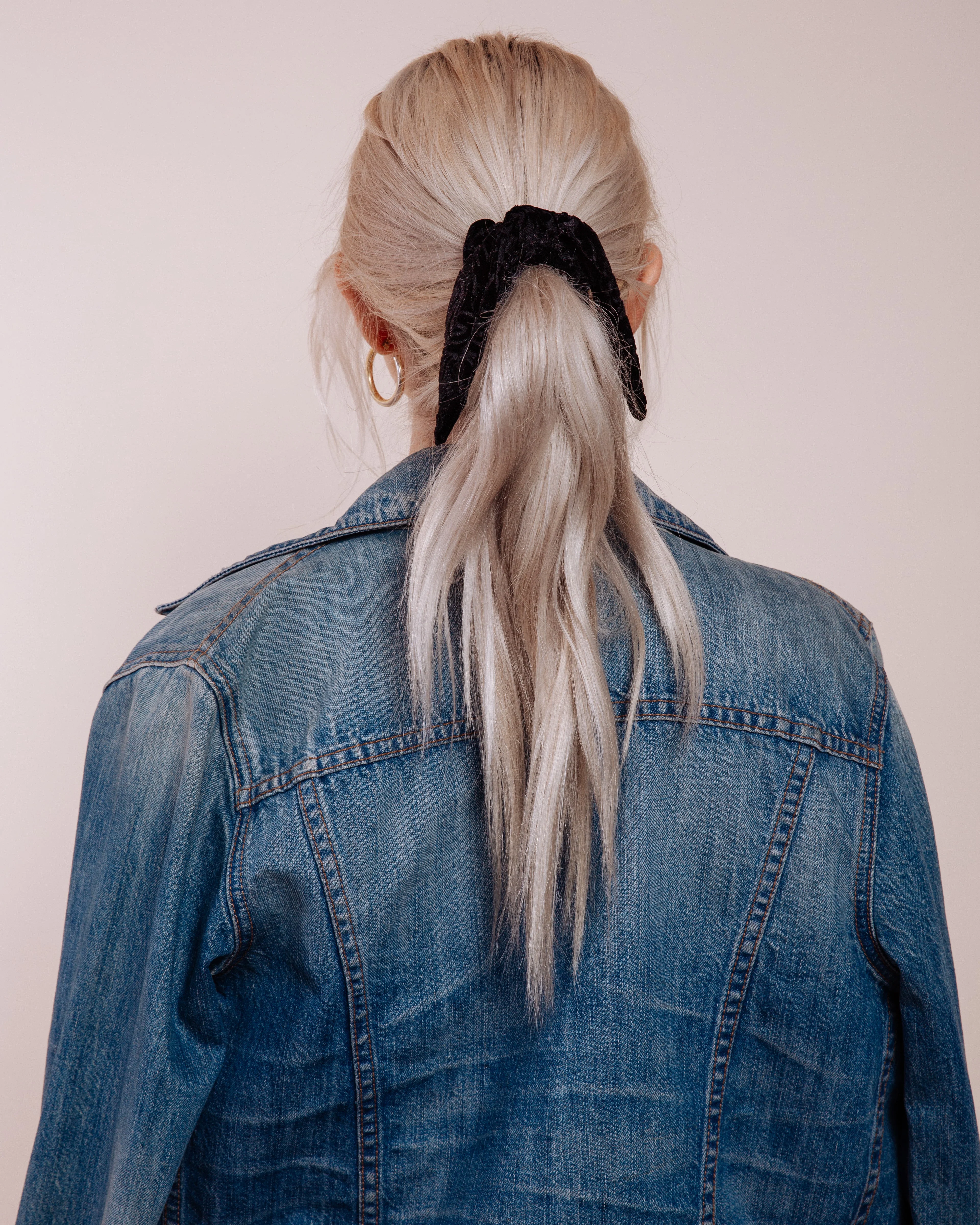 The Hendrix: Black - Scrunchie Tie - Image 4