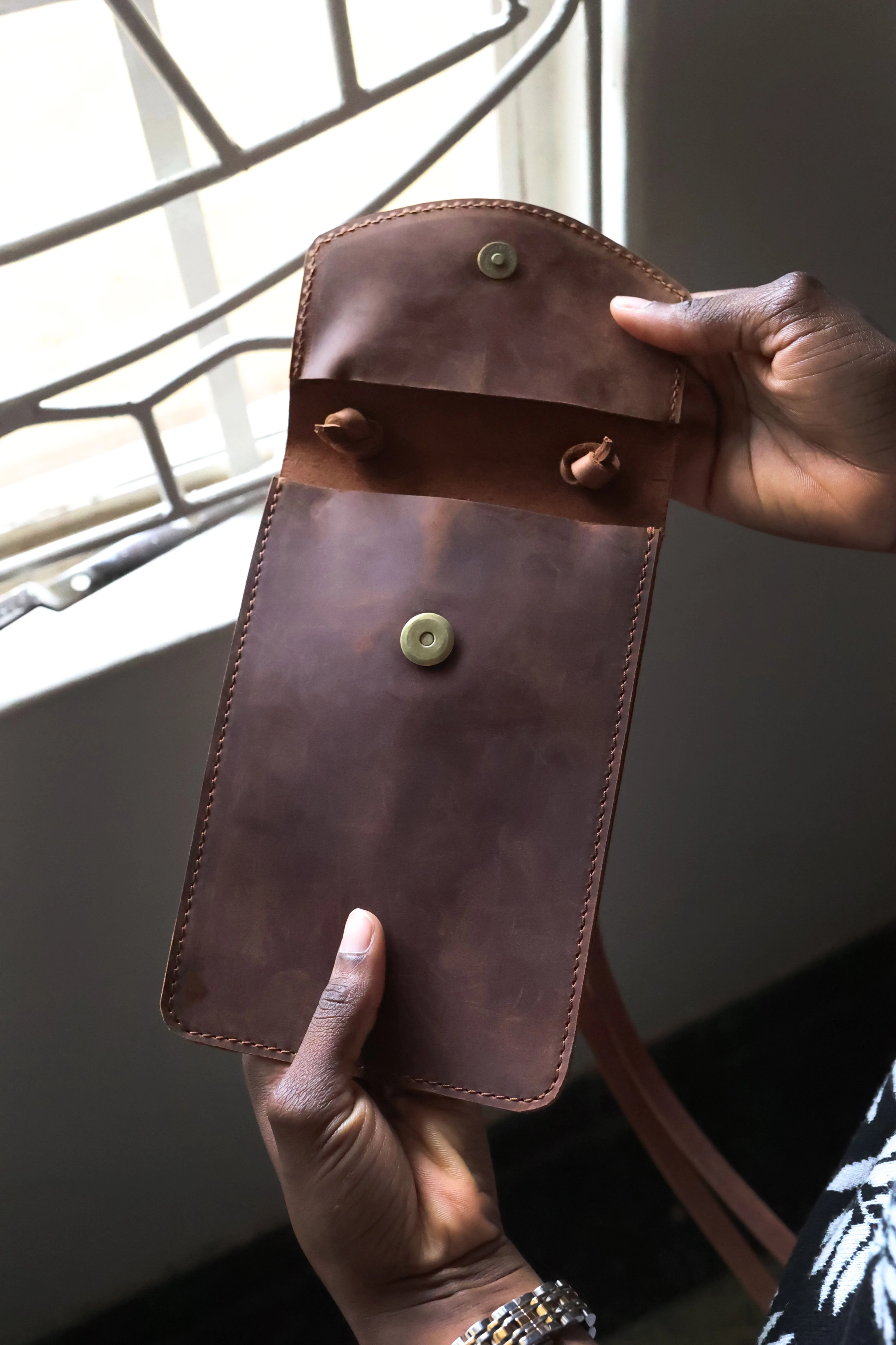 Leather Travel Crossover - Image 9