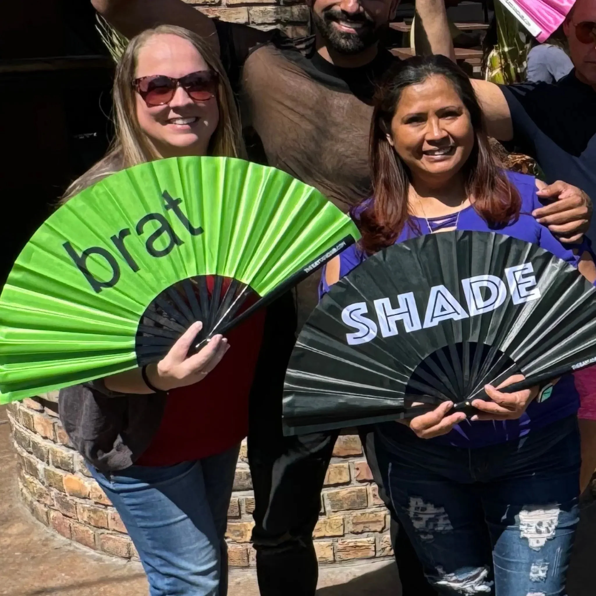 Throw Shade Fan - Image 4