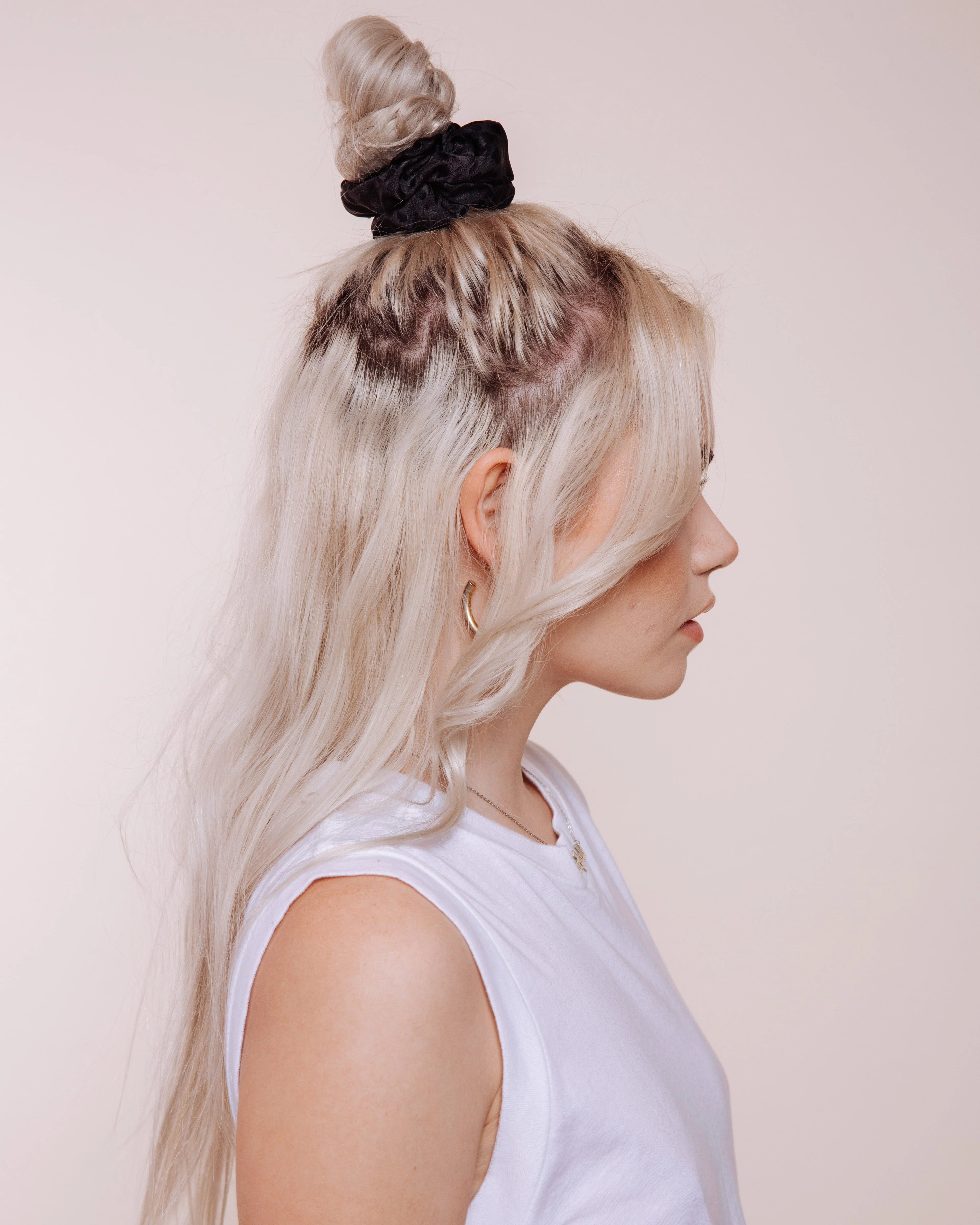 Tiny Dancer: Black - Scrunchie - Image 3