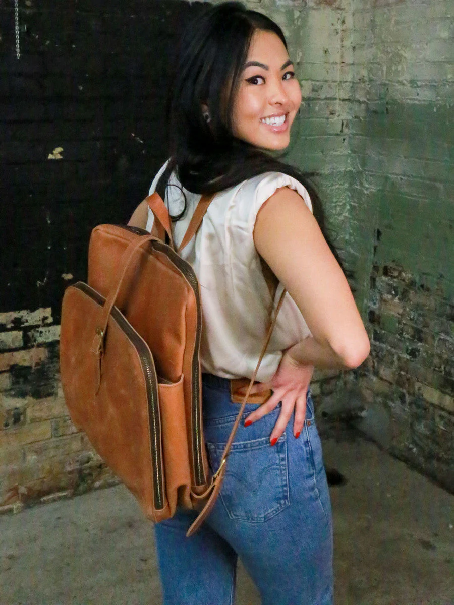 Voyager Leather Backpack - Image 2
