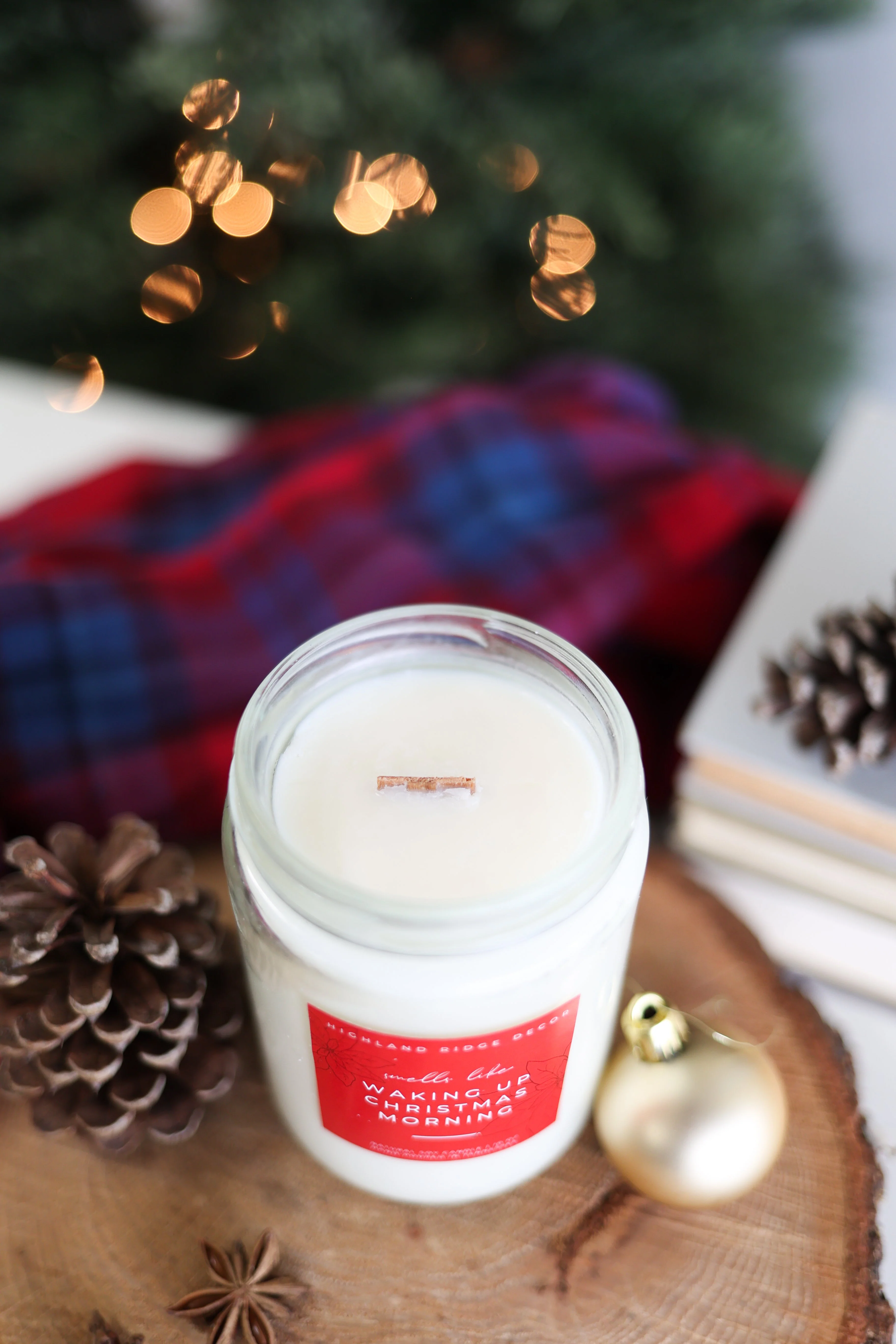 "Waking Up Christmas Morning" Hand-Poured Soy Candle - Warm Gingerbread - Image 2