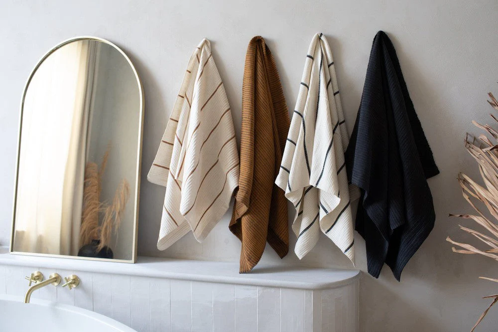 Wari Handwoven Ethiopian Cotton Waffle Bath Towel - Image 3