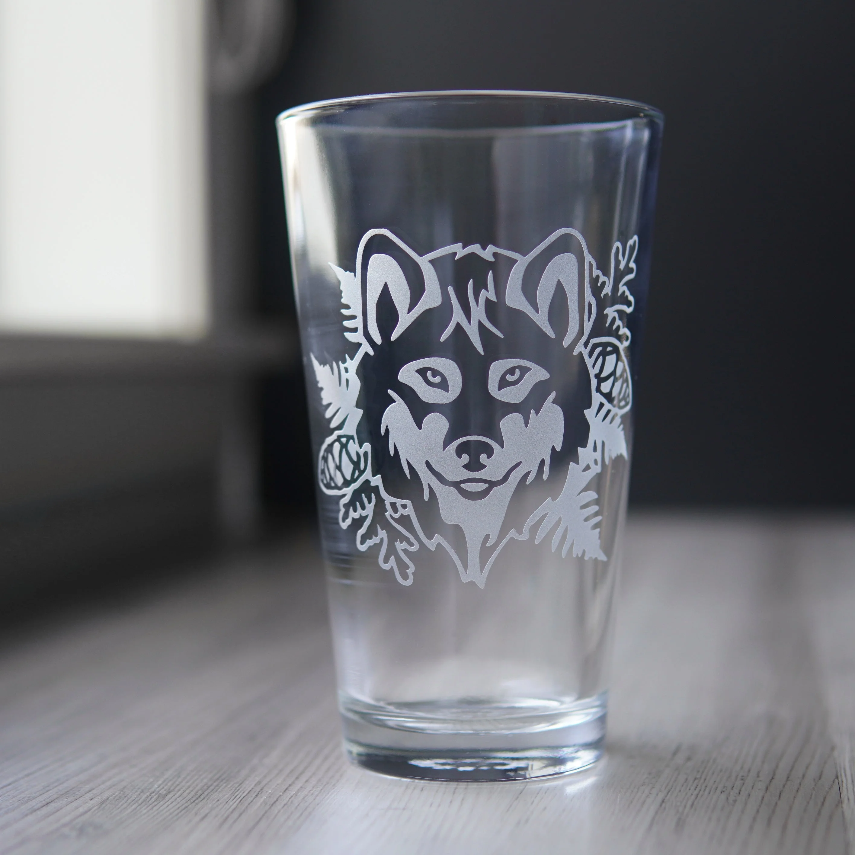 Wolf Pint Glass - etched glassware - Image 2