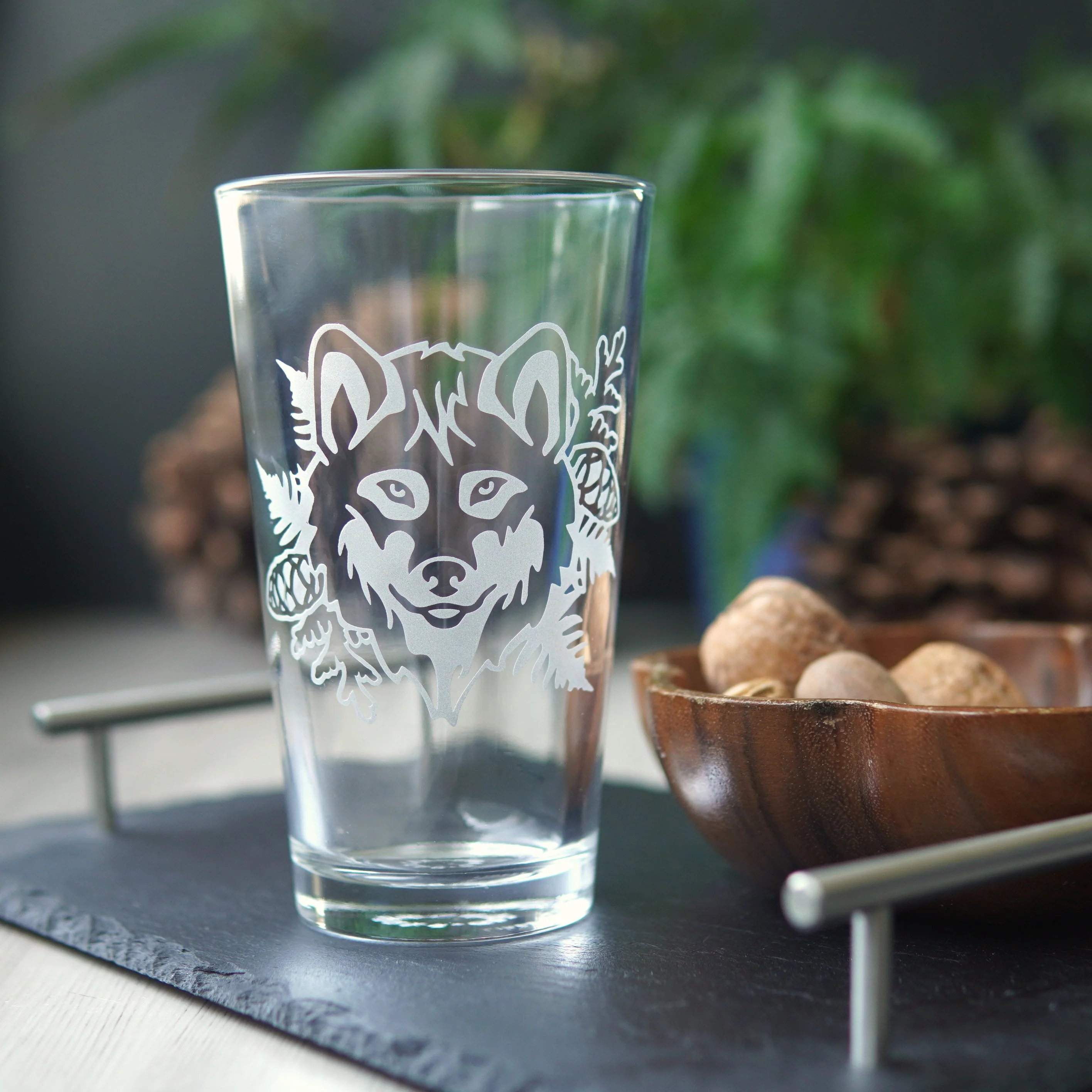 Wolf Pint Glass - etched glassware - Image 3