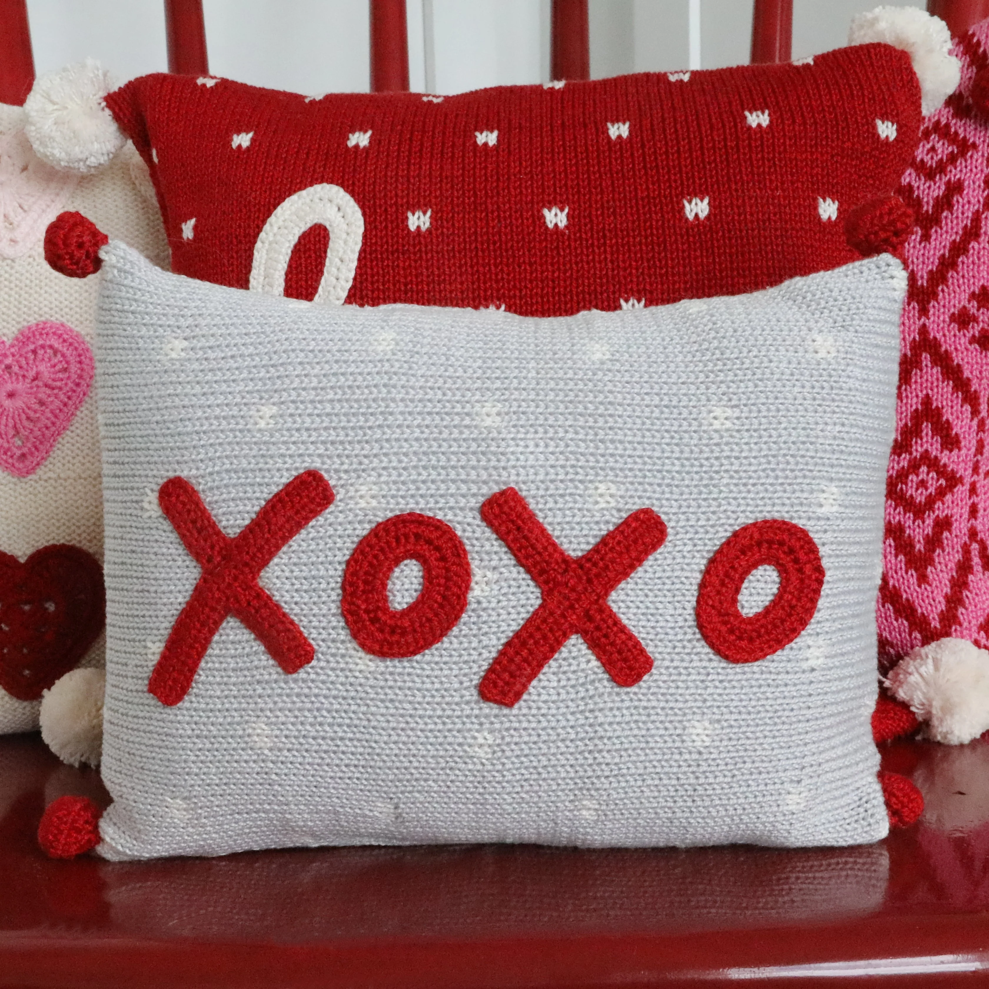 XOXO Mini Pillow, red - Image 2