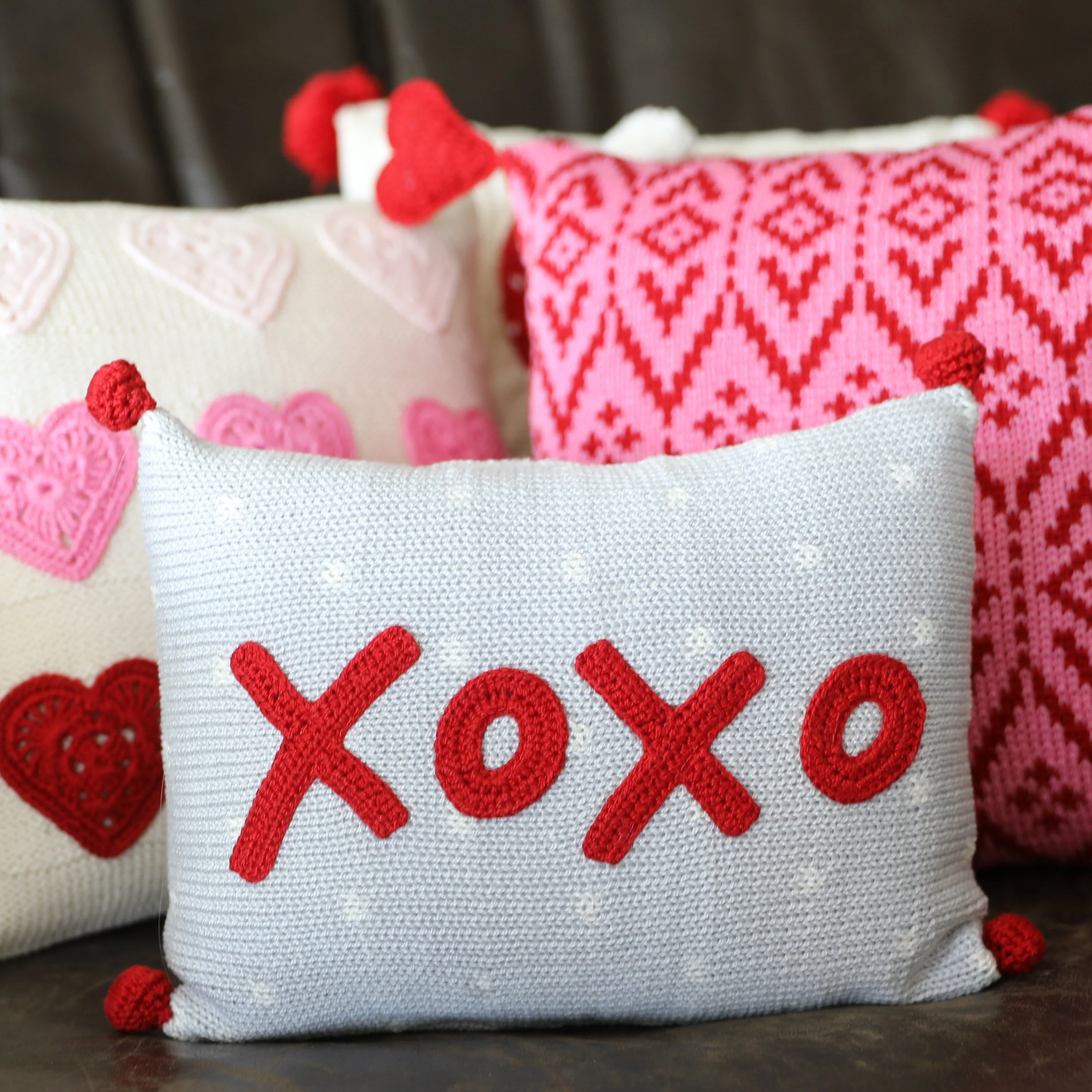XOXO Mini Pillow, red - Image 3